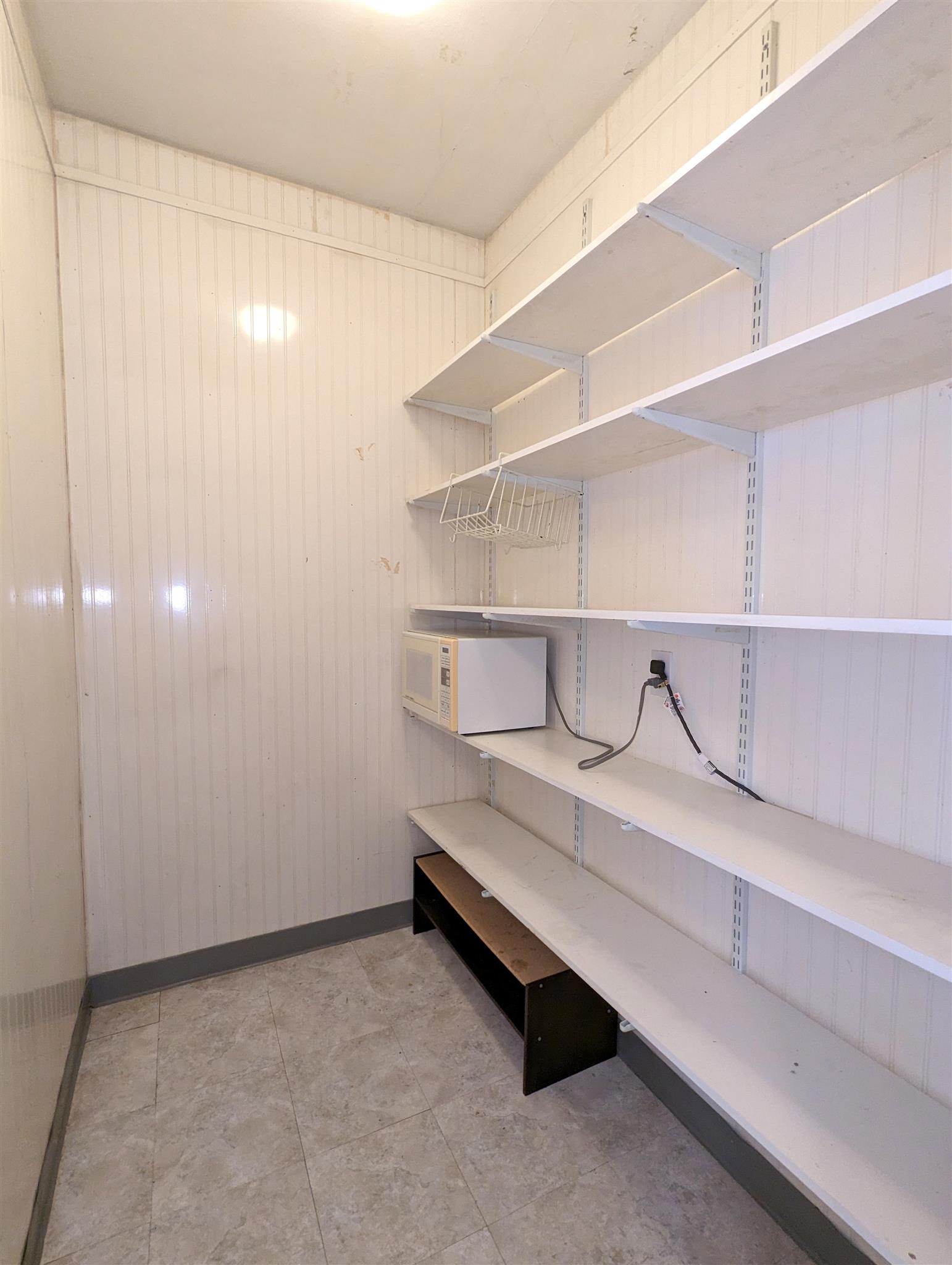 3 bed, 1 bath apartment for rent at 77 Conwell Ave Unit 2, Teele Square — photo 16 of 22