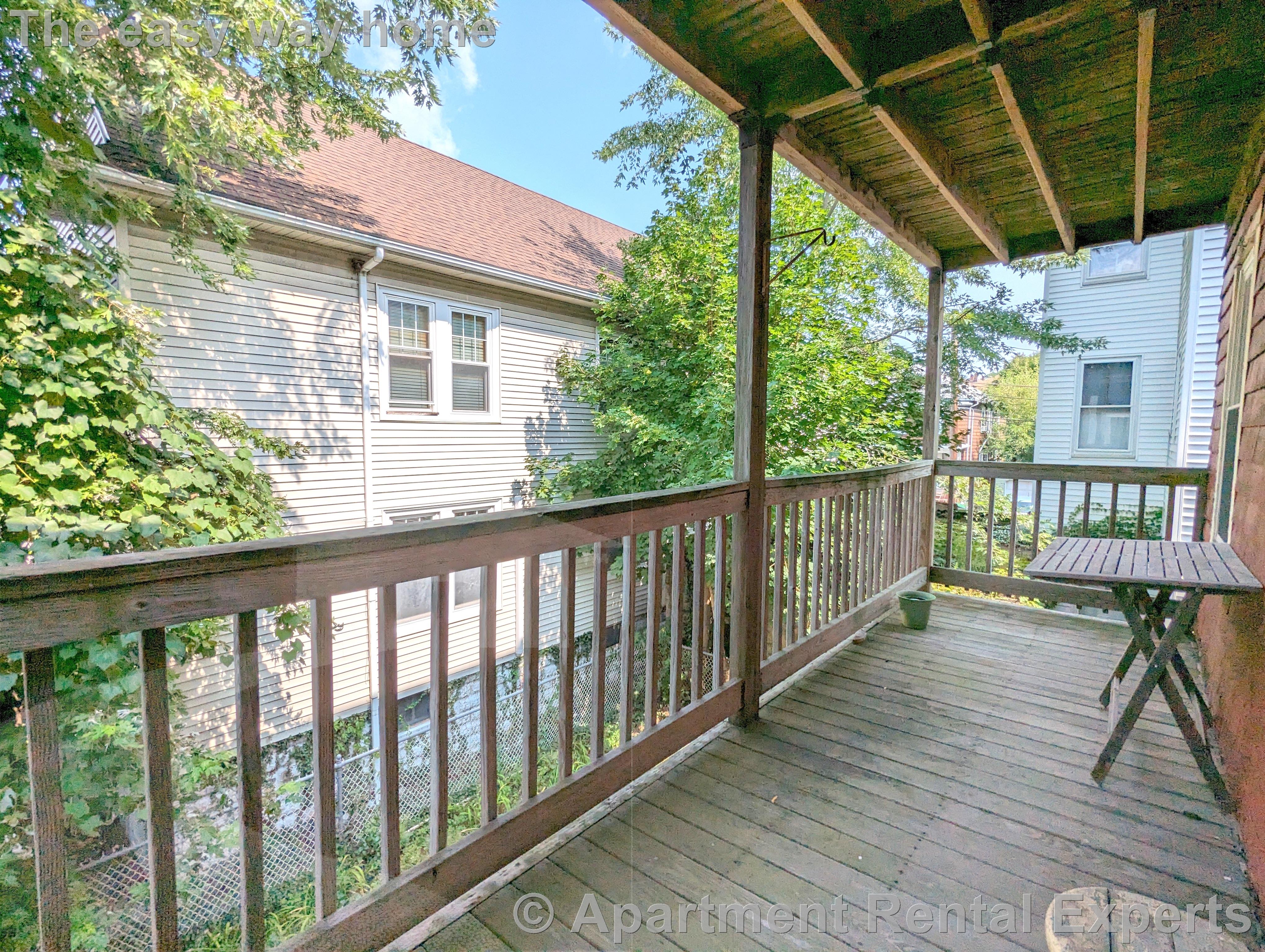 79 Conwell Ave, Tufts