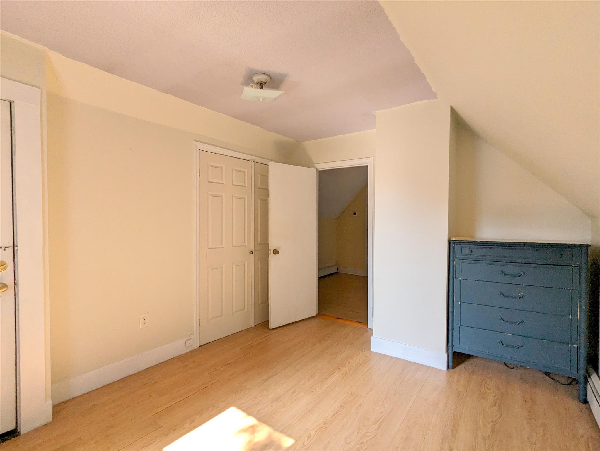 3.5 bed, 1 bath apartment for rent at 16 Glendale Ave, Davis Square — photo 4 of 19
