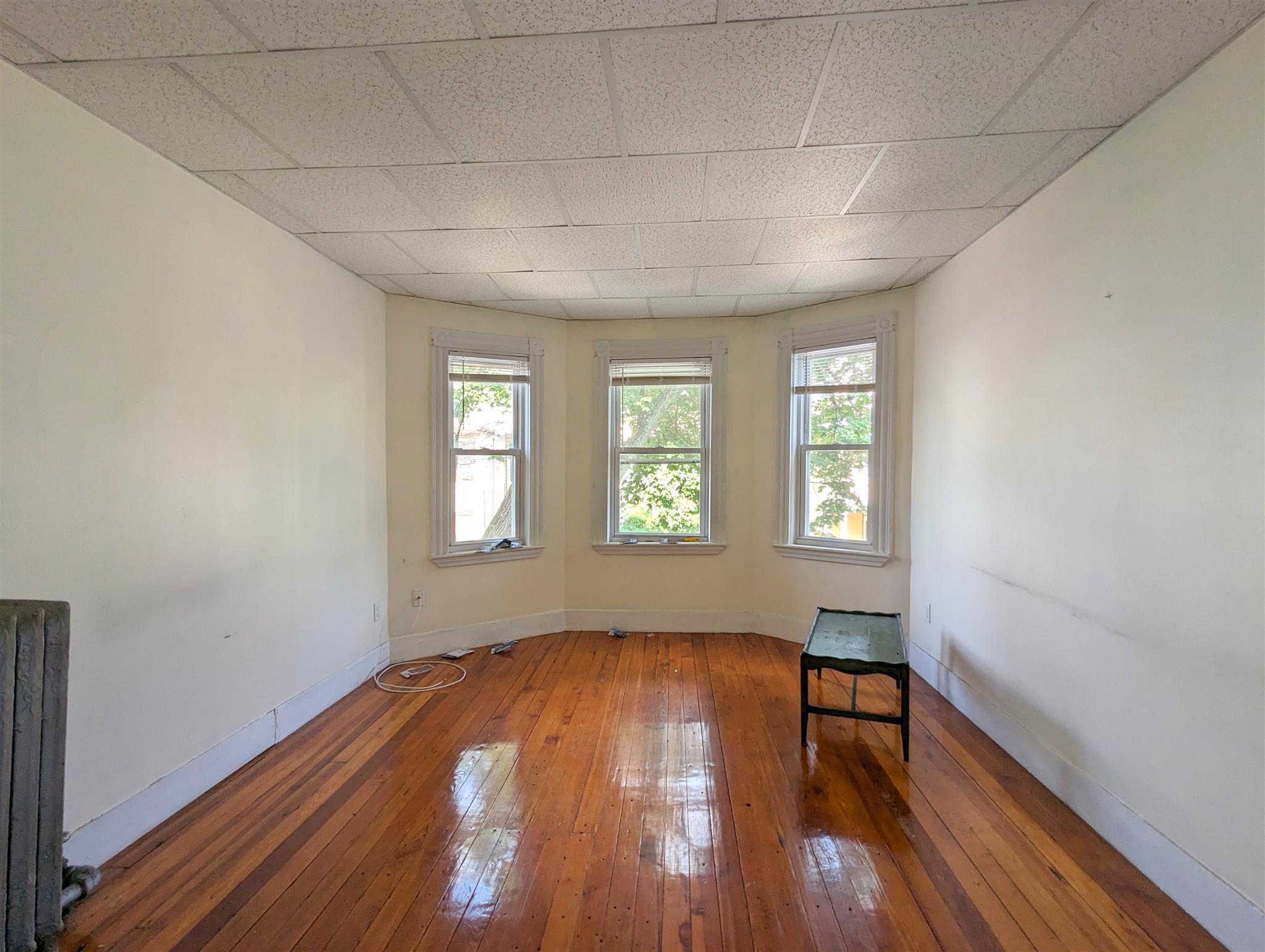 3.5 bed, 1 bath apartment for rent at 16 Glendale Ave, Davis Square — photo 7 of 19