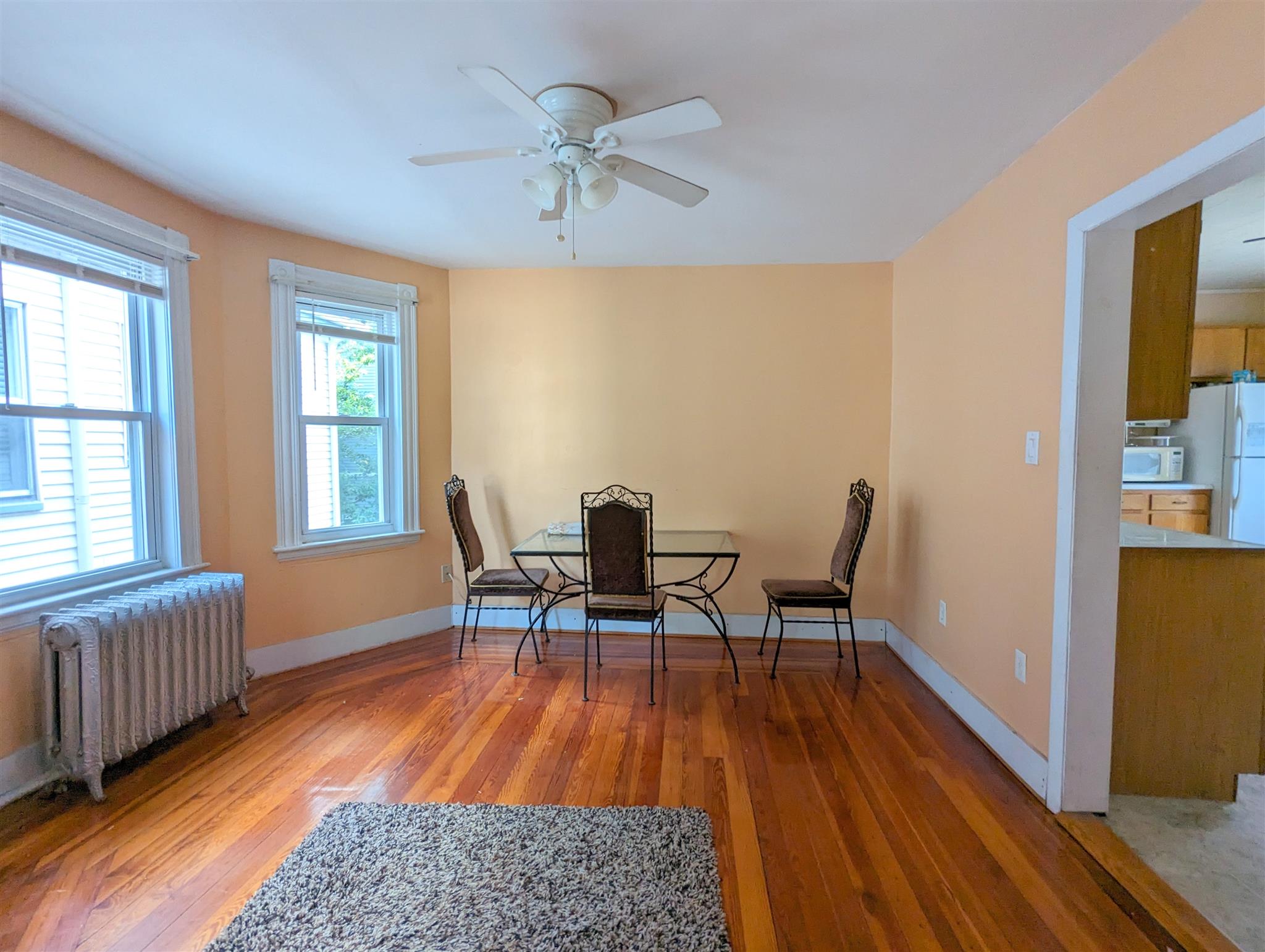 3.5 bed, 1 bath apartment for rent at 16 Glendale Ave, Davis Square — photo 1 of 19