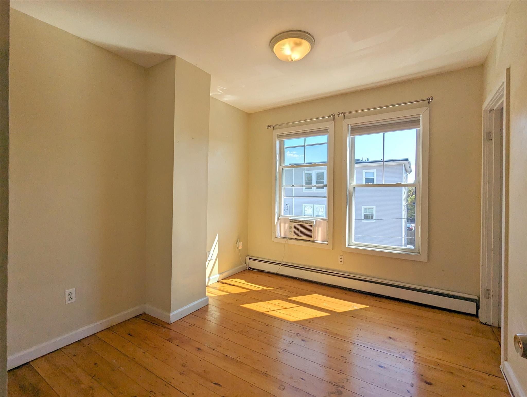 2.5 bed, 1 bath apartment for rent at 71 Winchester St Unit 3, Tufts University — photo 6 of 17