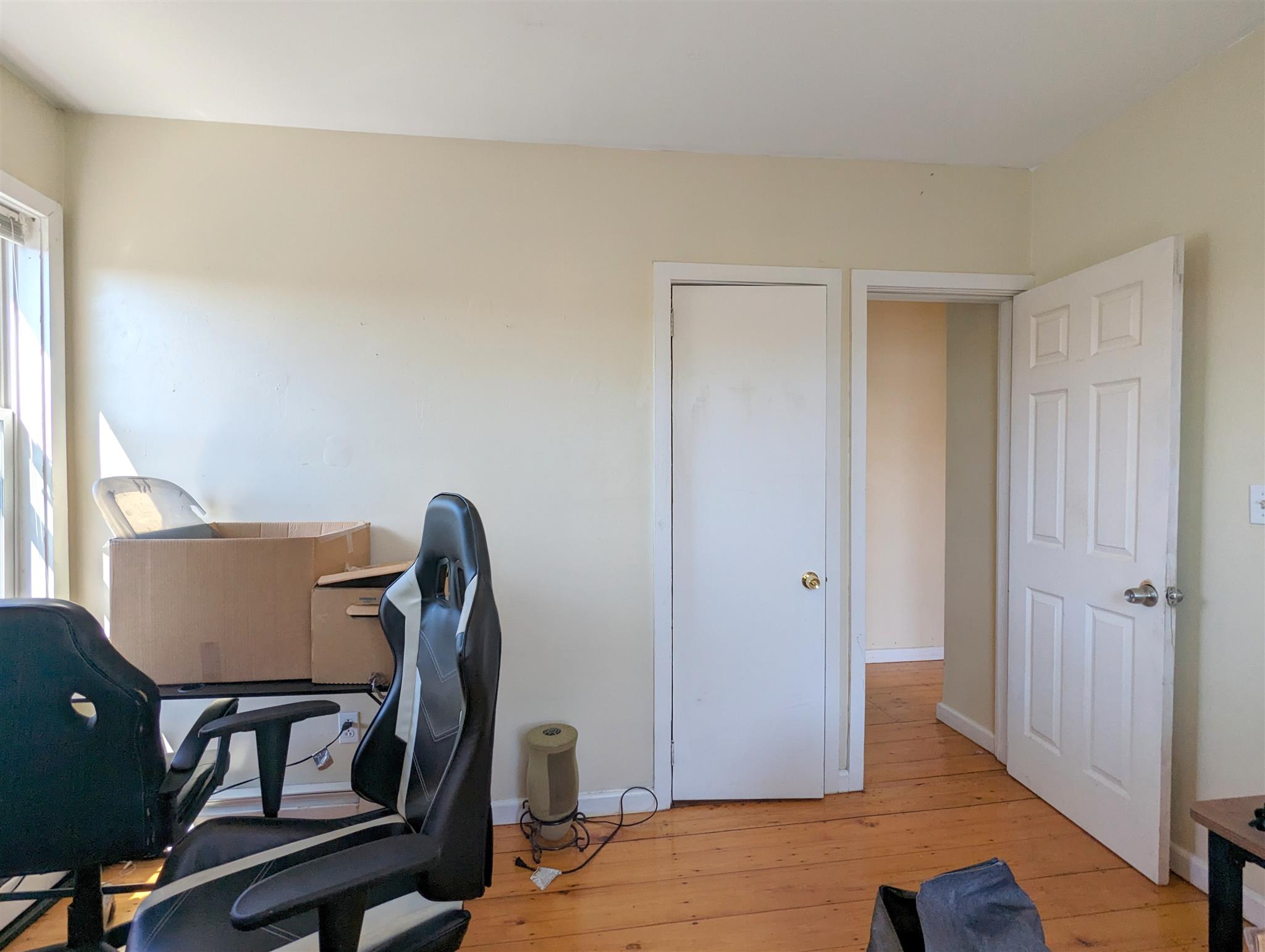 2.5 bed, 1 bath apartment for rent at 71 Winchester St Unit 3, Tufts University — photo 11 of 17