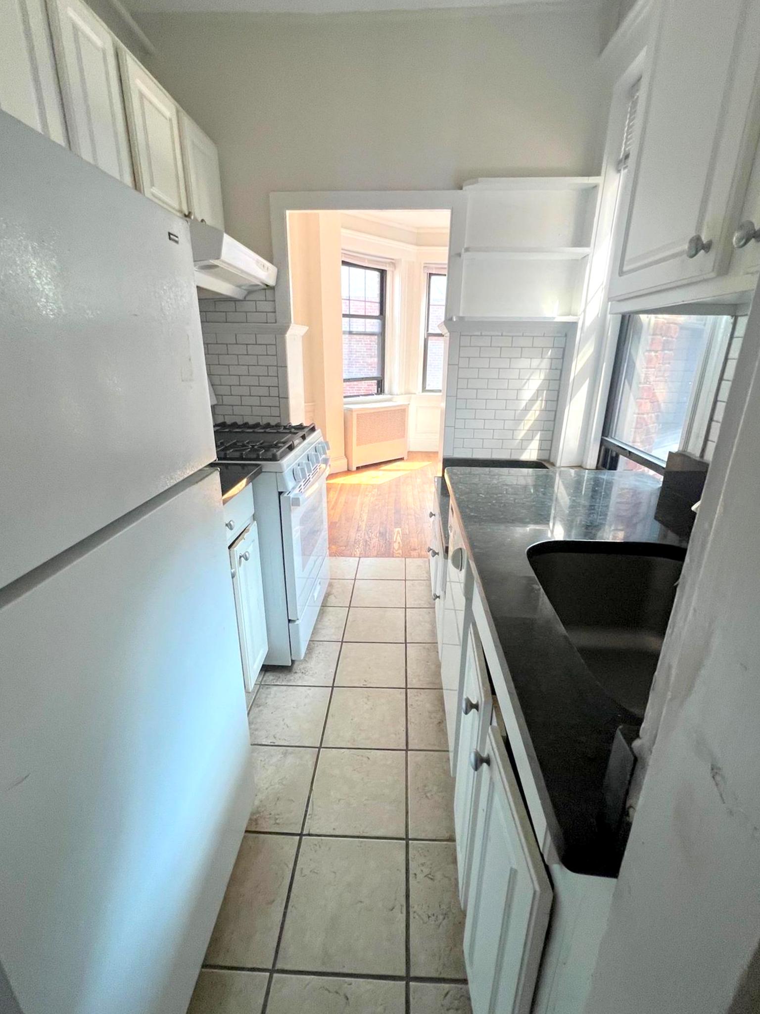 2 bed, 1 bath apartment for rent at 1558 Massachusetts Ave Unit 46, Harvard Square — photo 5 of 14