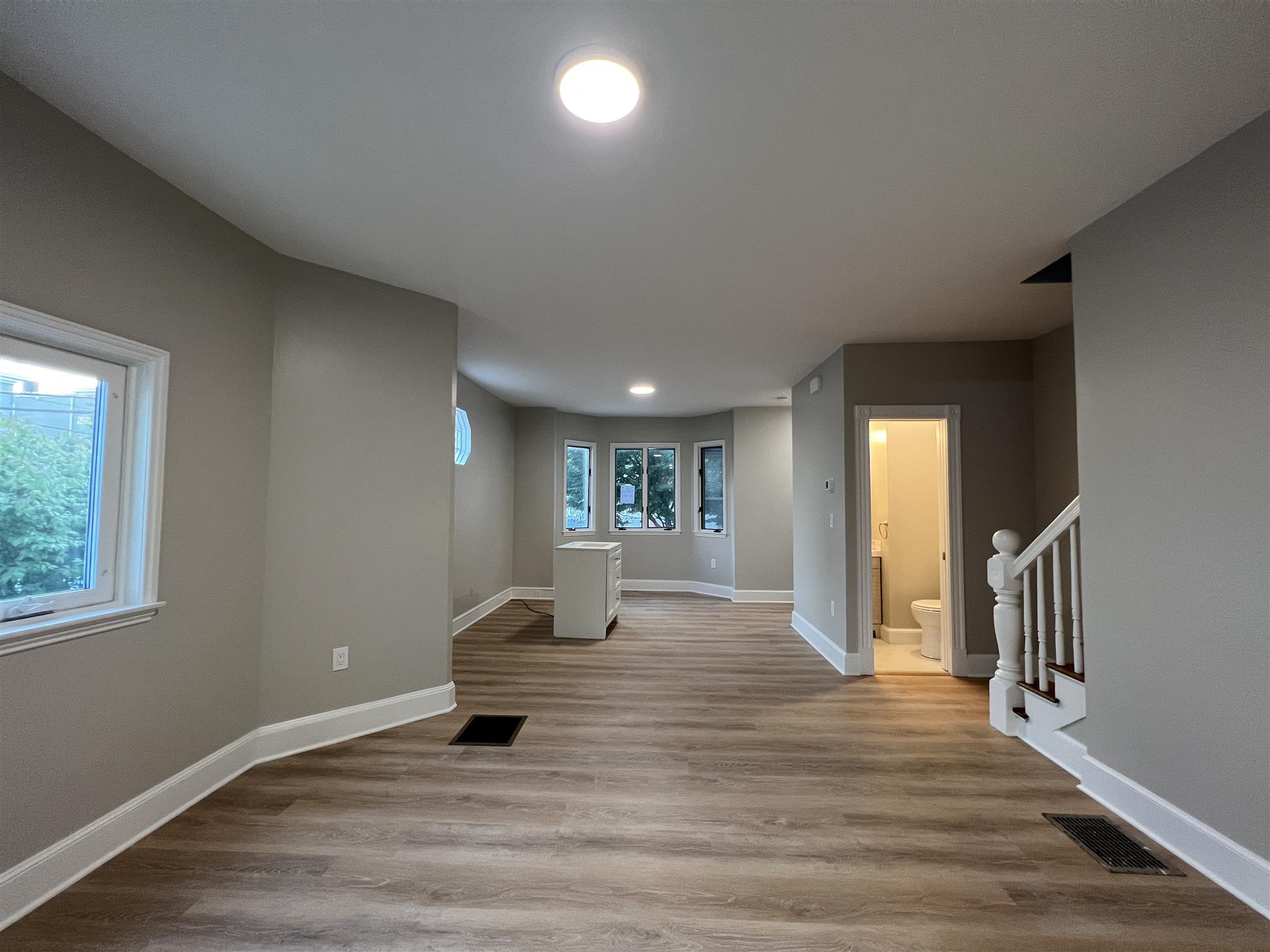 2.5 bed, 1.5 bath apartment for rent at 5 Oliver St Unit 1, Everett — photo 7 of 17