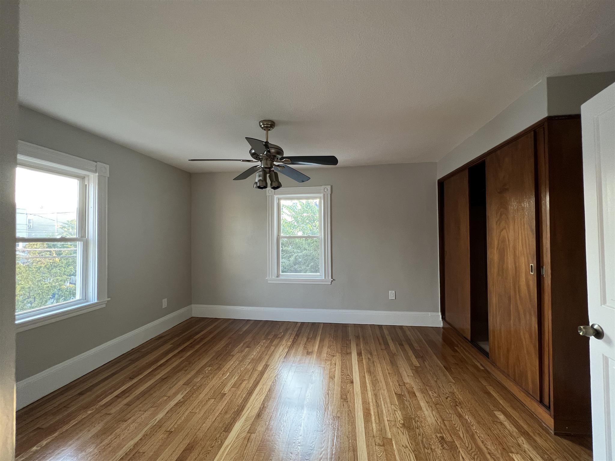 2.5 bed, 1.5 bath apartment for rent at 5 Oliver St Unit 1, Everett — photo 11 of 17