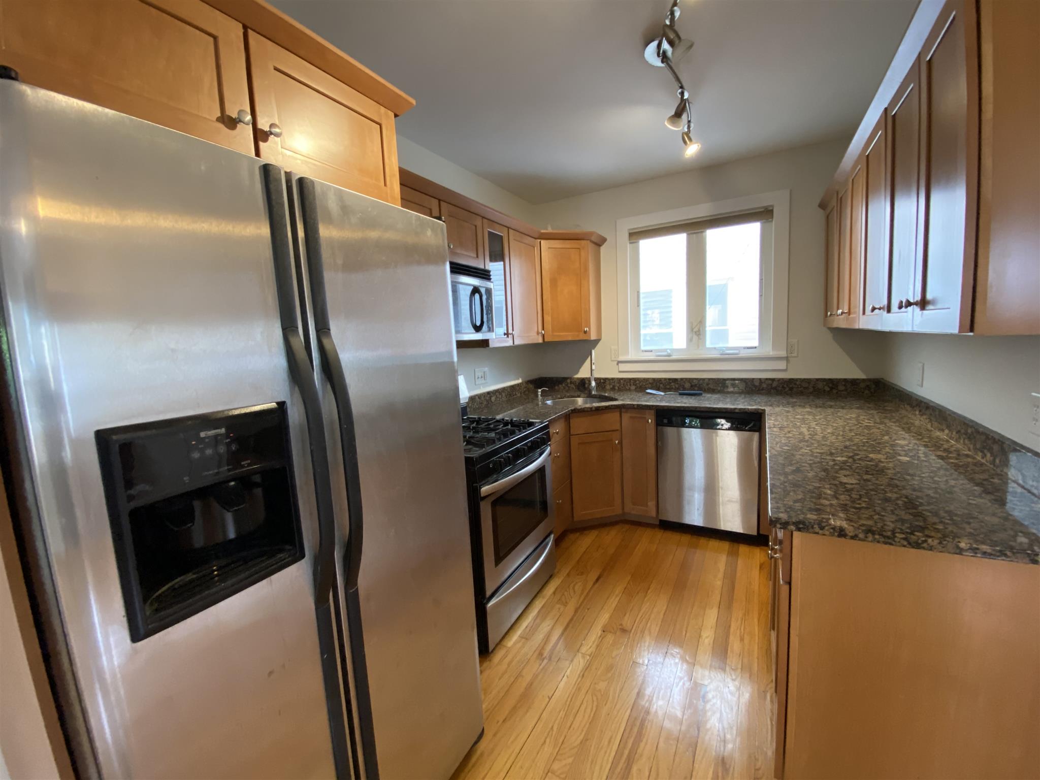 2 bed, 1 bath apartment for rent at 8 Silvey Pl Unit 1, Davis Square — photo 1 of 9