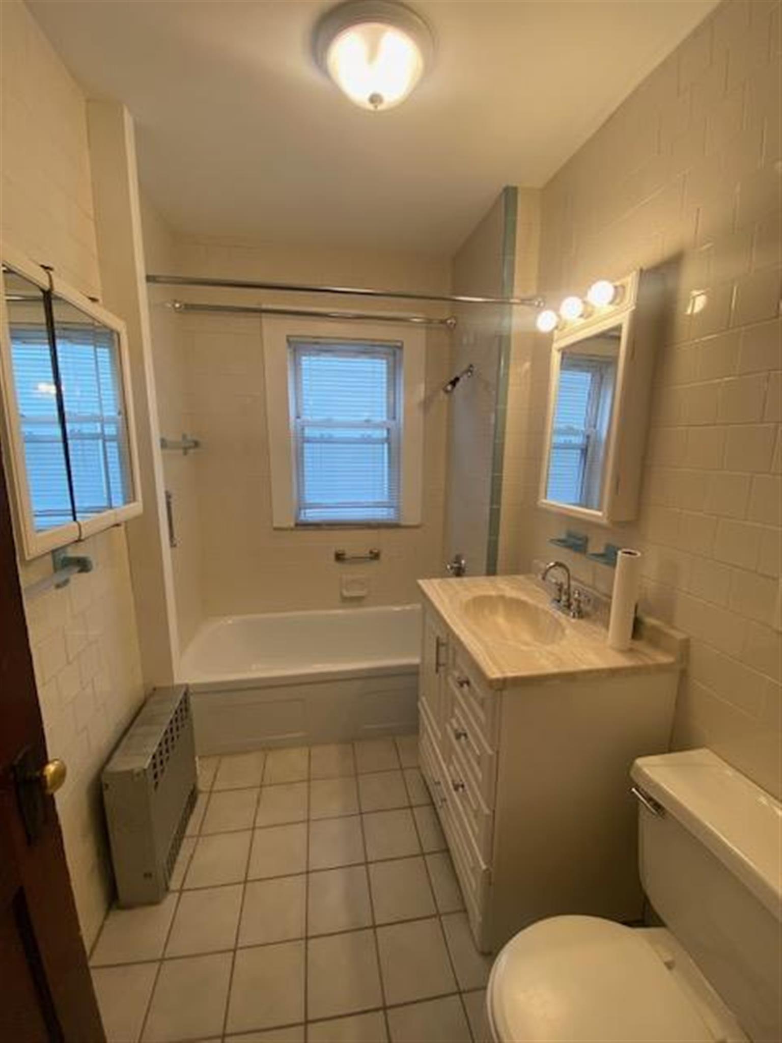 2 bed, 1 bath apartment for rent at 48 Bower St, Tufts University — photo 5 of 10