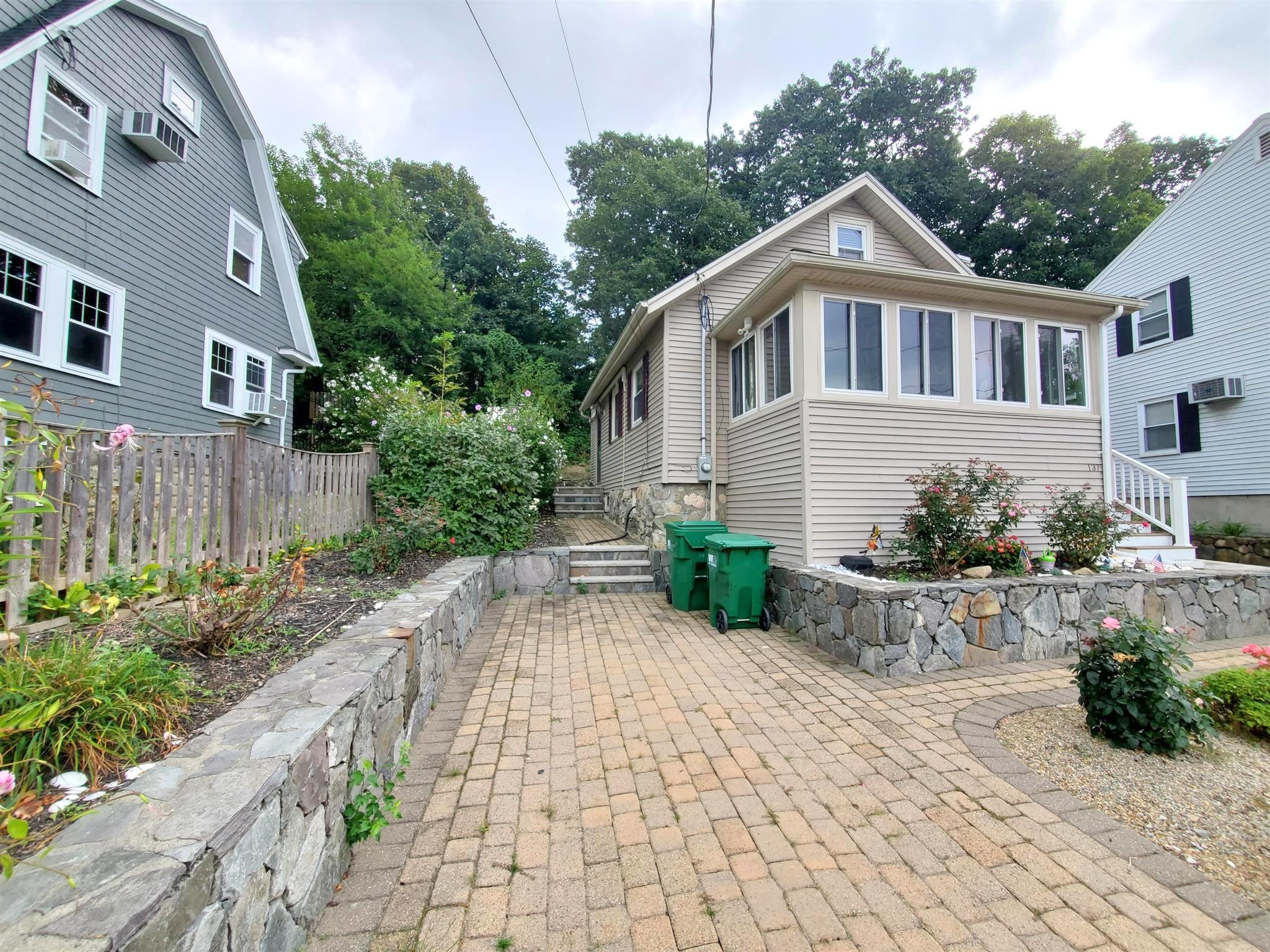 3 bed, 1.5 bath apartment for rent at 137 Fern Rd Unit 137, Glenwood — photo 20 of 21