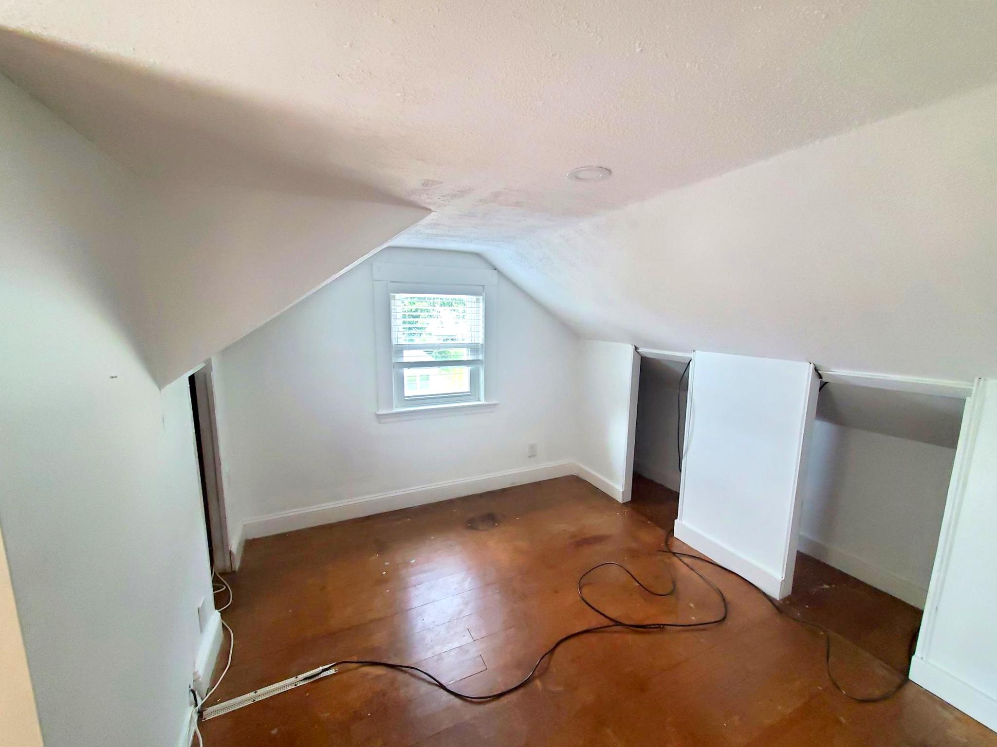 3 bed, 1.5 bath apartment for rent at 137 Fern Rd Unit 137, Glenwood — photo 15 of 21