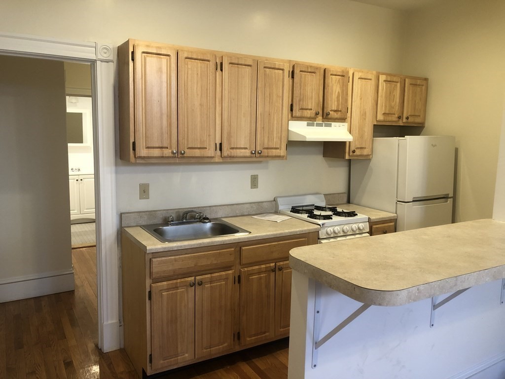 1469 Beacon St, Coolidge Corner