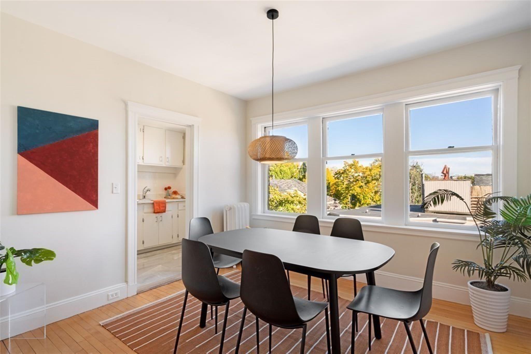 2.5 bed, 1 bath apartment for rent at 10 Dana St Unit 305, Central Square — photo 3 of 10