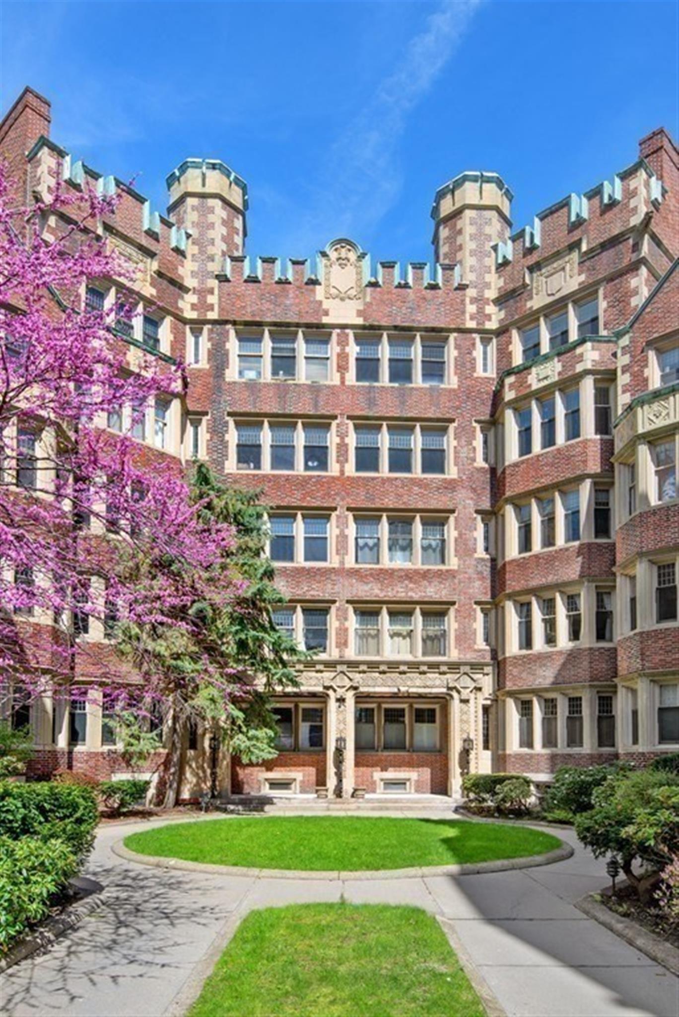 2.5 bed, 1 bath apartment for rent at 10 Dana St Unit 305, Central Square — photo 10 of 10
