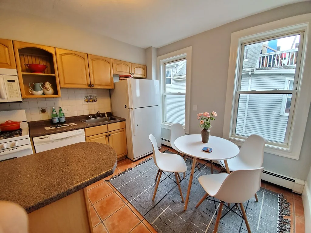 25 Kensington Ave, East Somerville