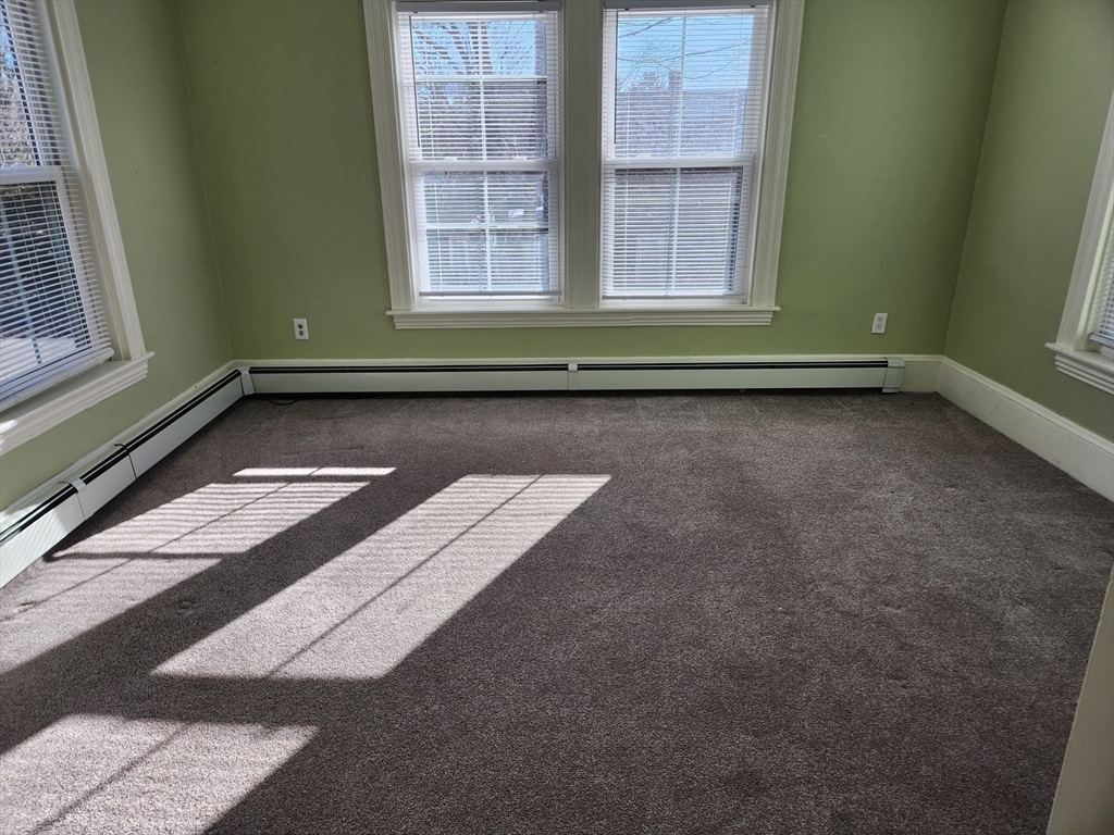 136 South Main St, Sharon