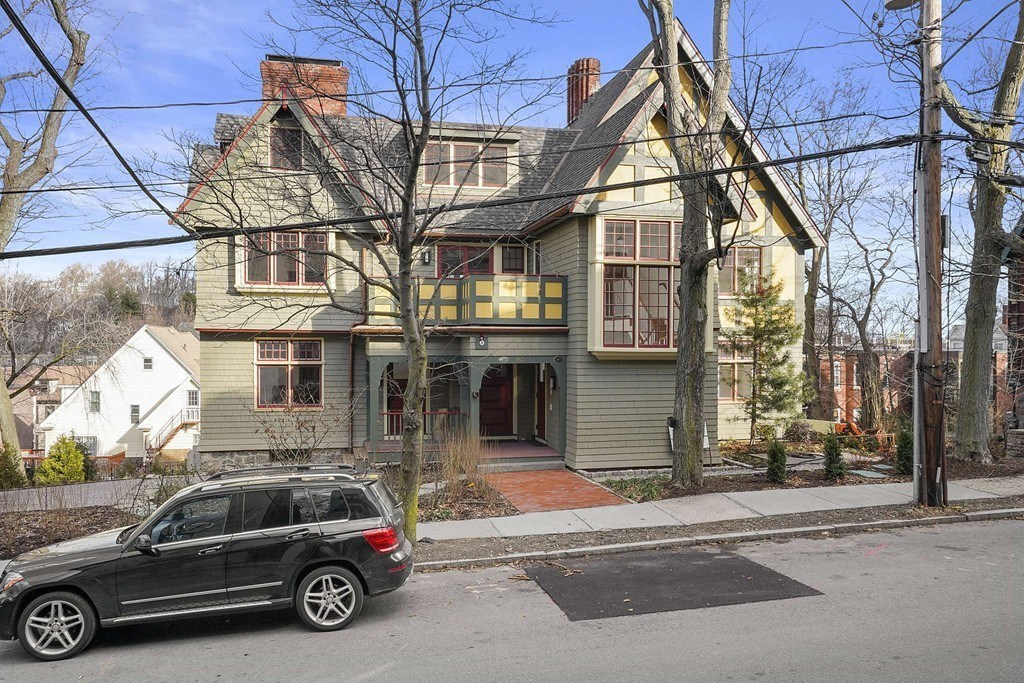 165 Winthrop Road   Half Fee, Aspinwall Hill