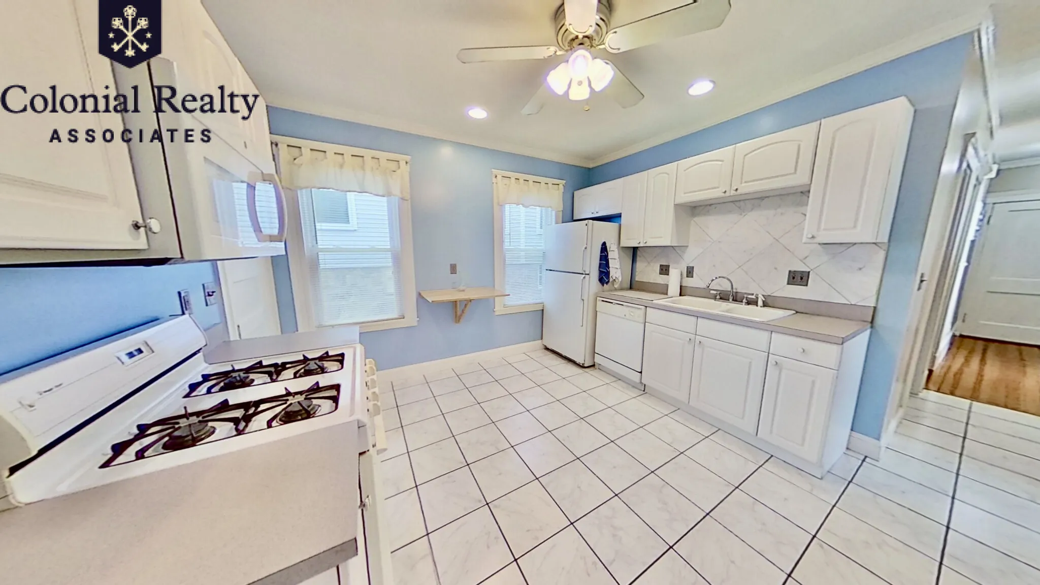 18 Bigelow St, Oak Square