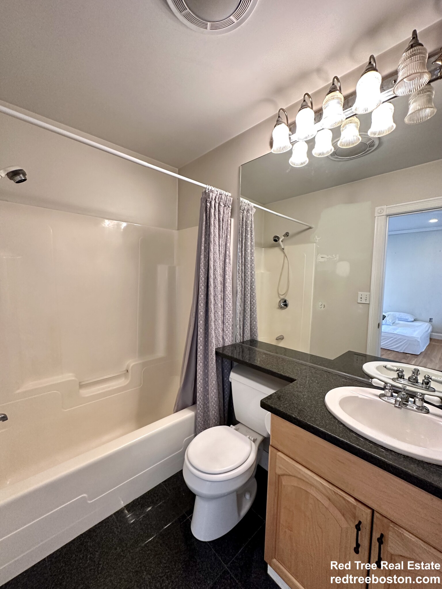 2 bed, 2 bath apartment for rent at 324 Dorchester St Unit 2, South Boston — photo 12 of 14