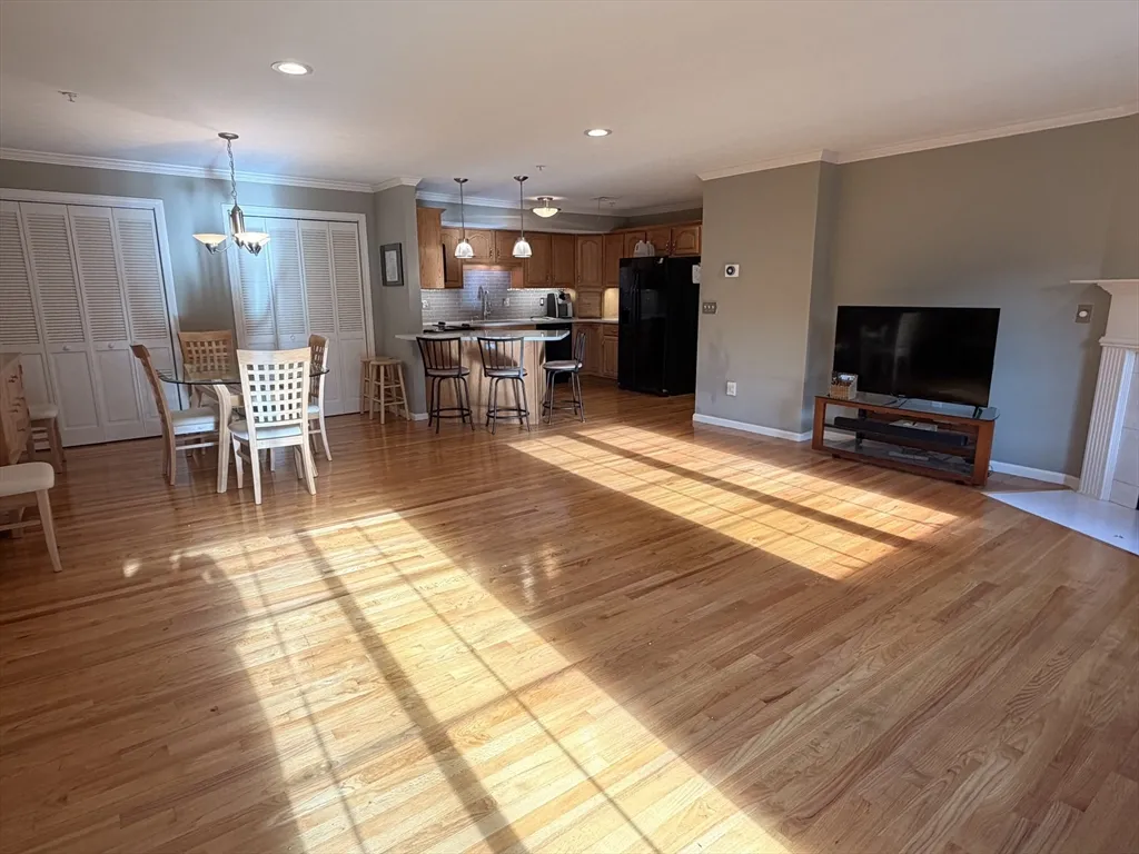 7 Conant Rd, Winchester