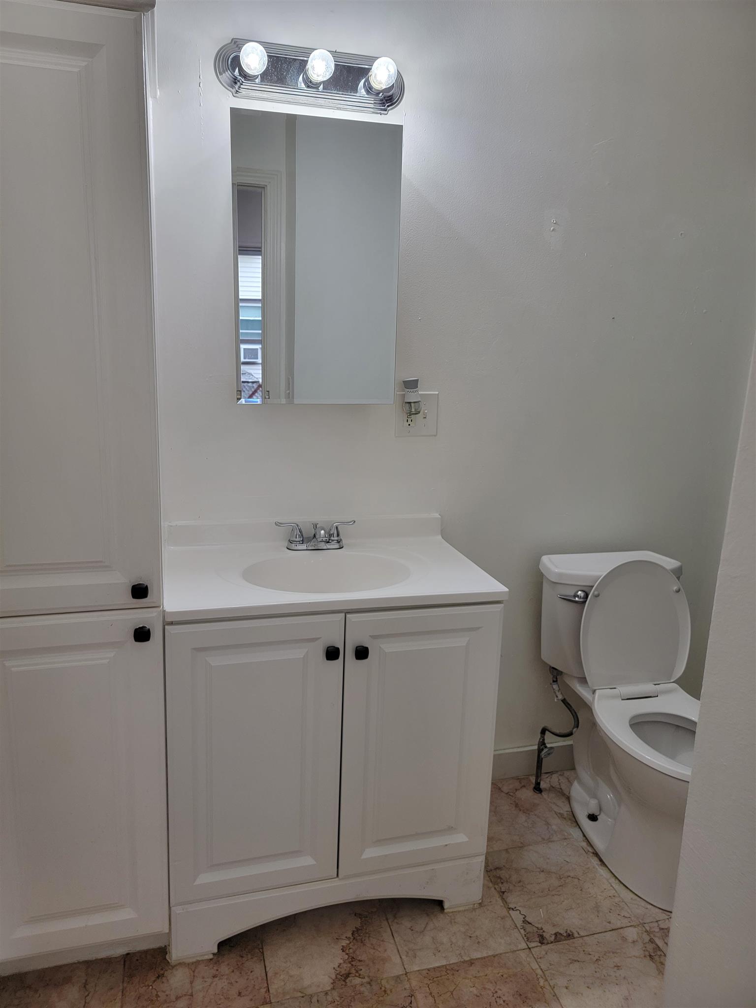 2 bed, 1 bath apartment for rent at 38 Otis St Unit 1A, East Somerville — photo 13 of 13