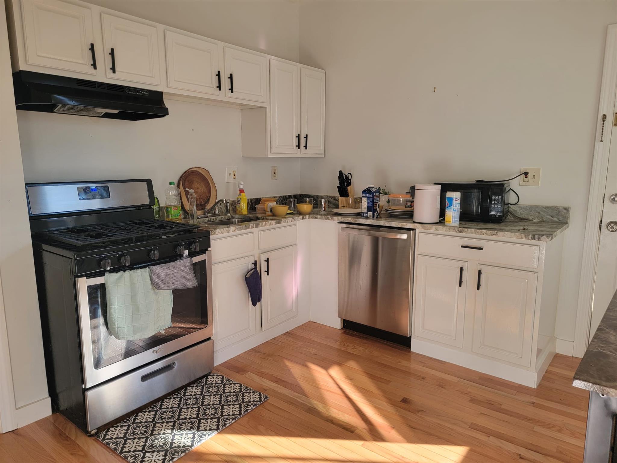 2 bed, 1 bath apartment for rent at 38 Otis St Unit 1A, East Somerville — photo 3 of 13