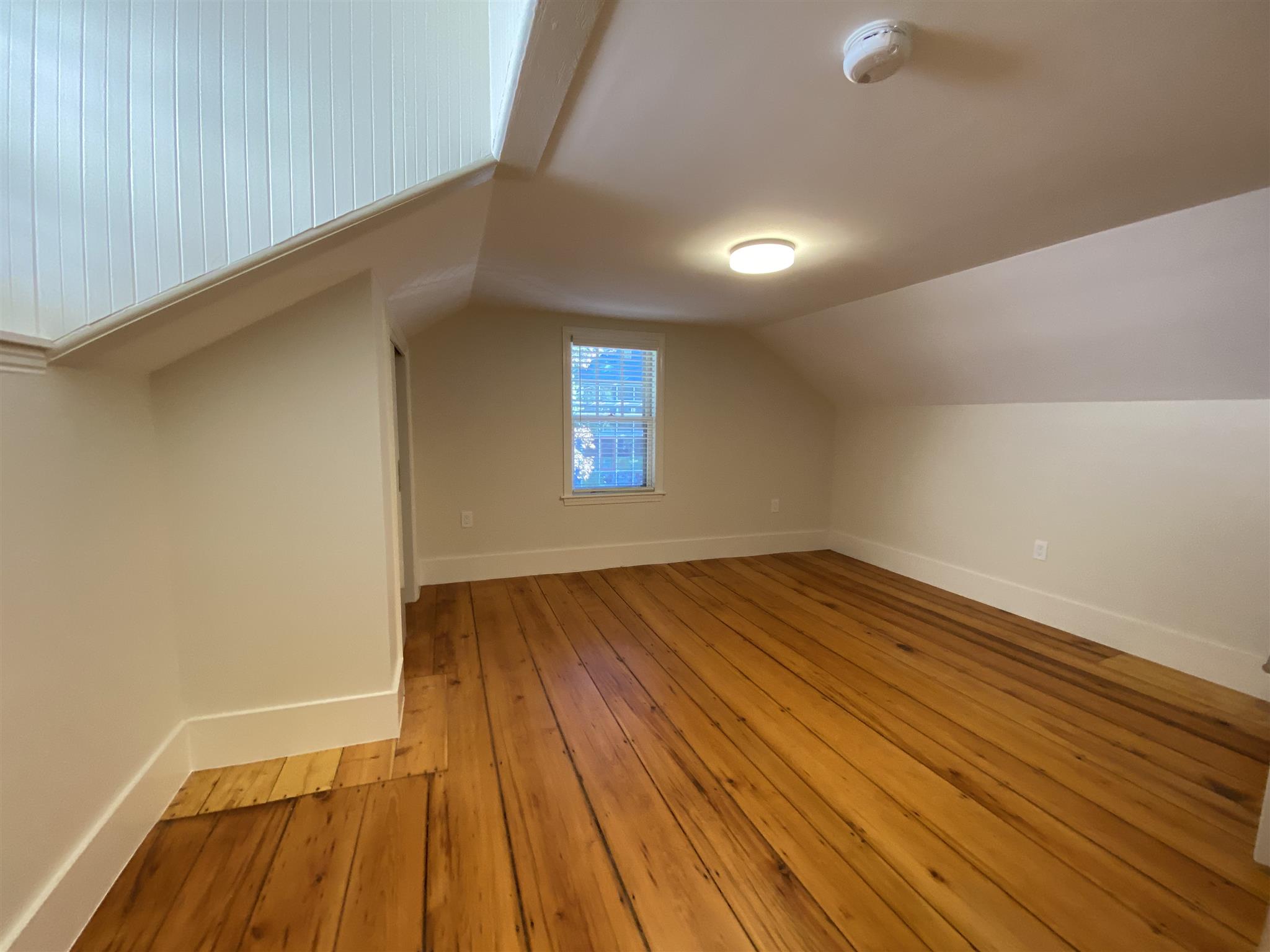 3 bed, 2 bath apartment for rent at 550 Franklin St Unit 1, Harvard Square — photo 12 of 15