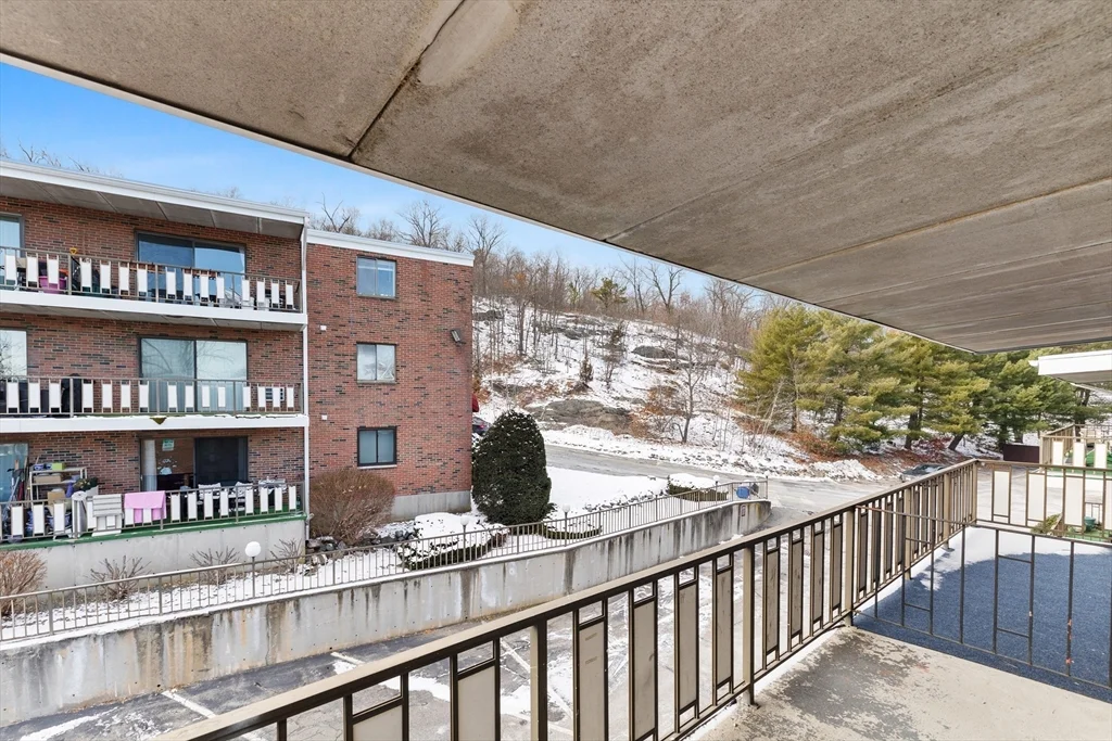 80 N Warren St, Woburn