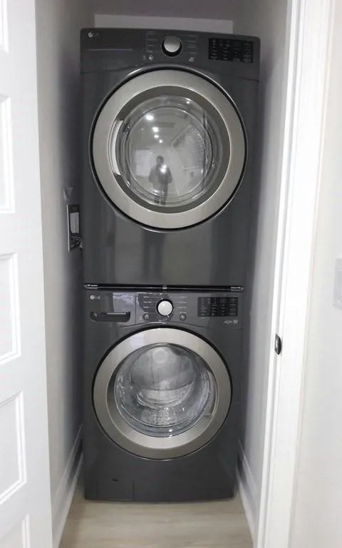 6 Harding Ave, West Everett