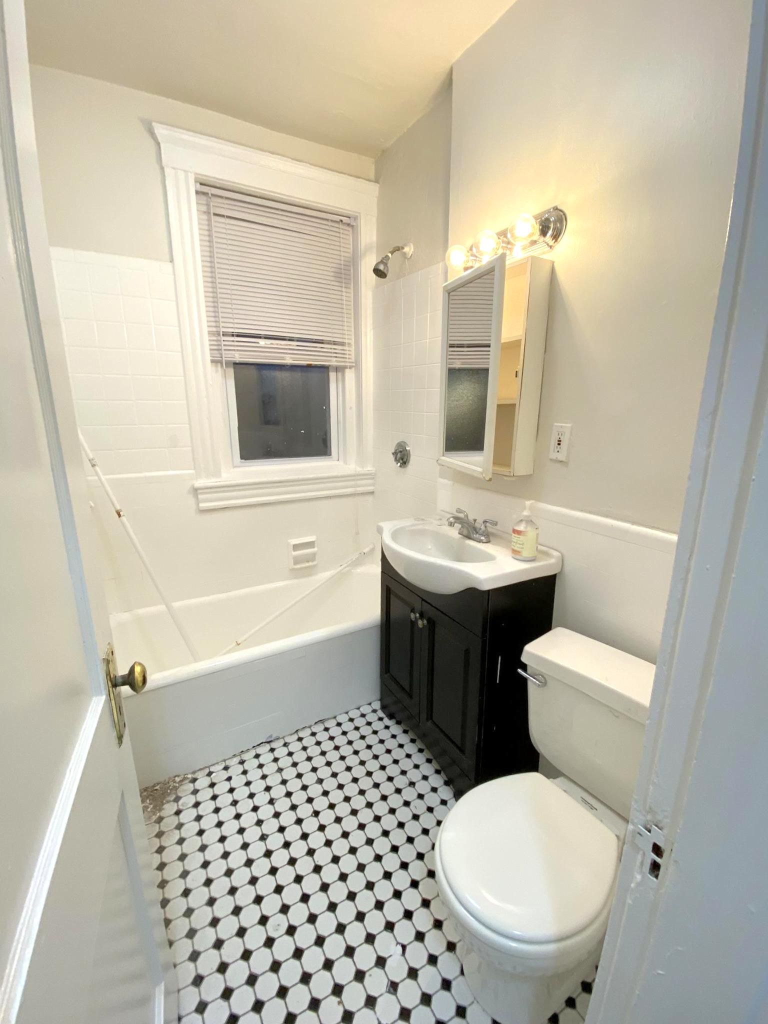 Studio bed, 1 bath apartment for rent at 28 Langdon St Unit Studio, Harvard Square — photo 8 of 8