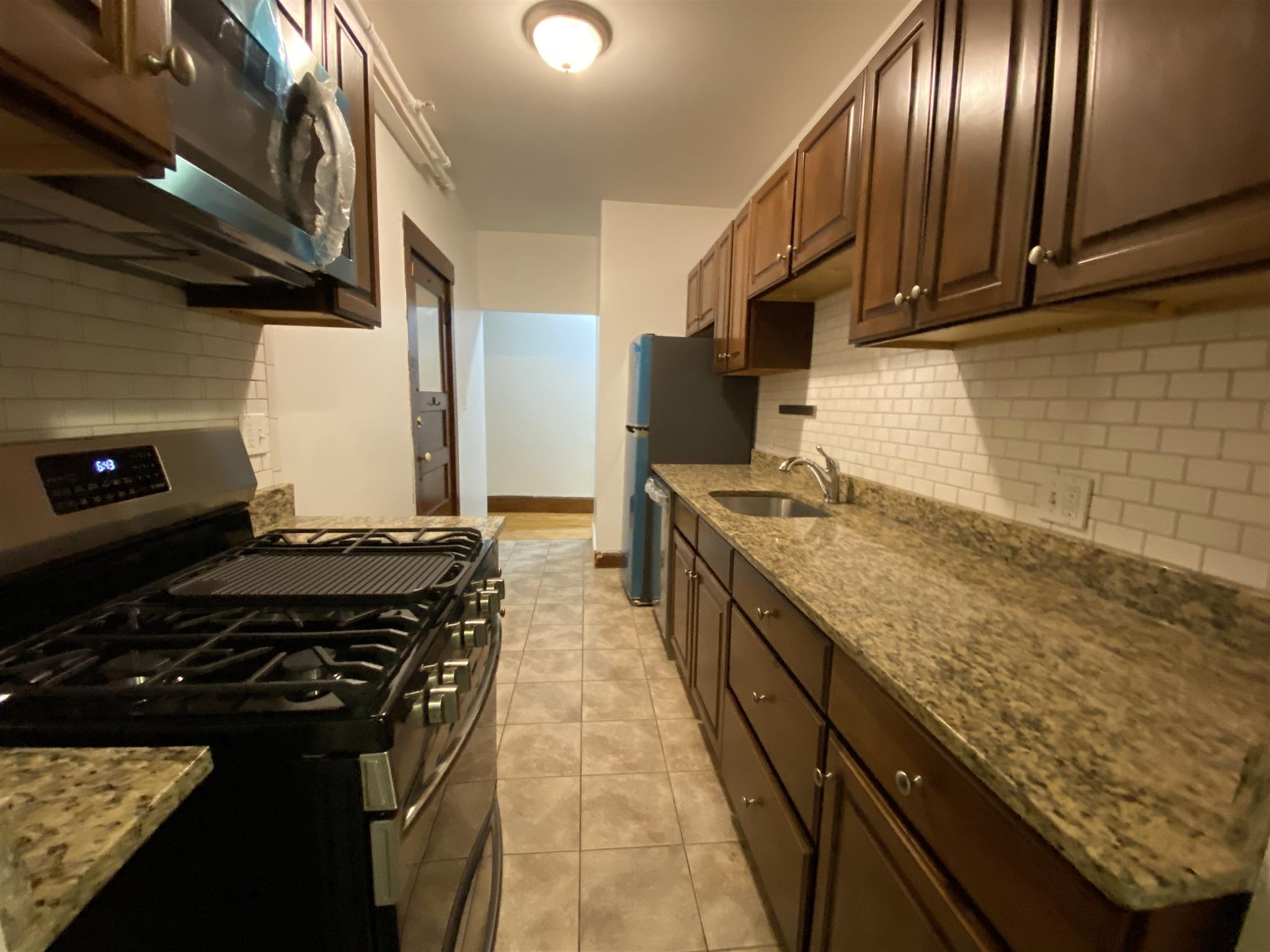 2 bed, 1 bath apartment for rent at 3 Linnaean St, Porter Square — photo 2 of 13