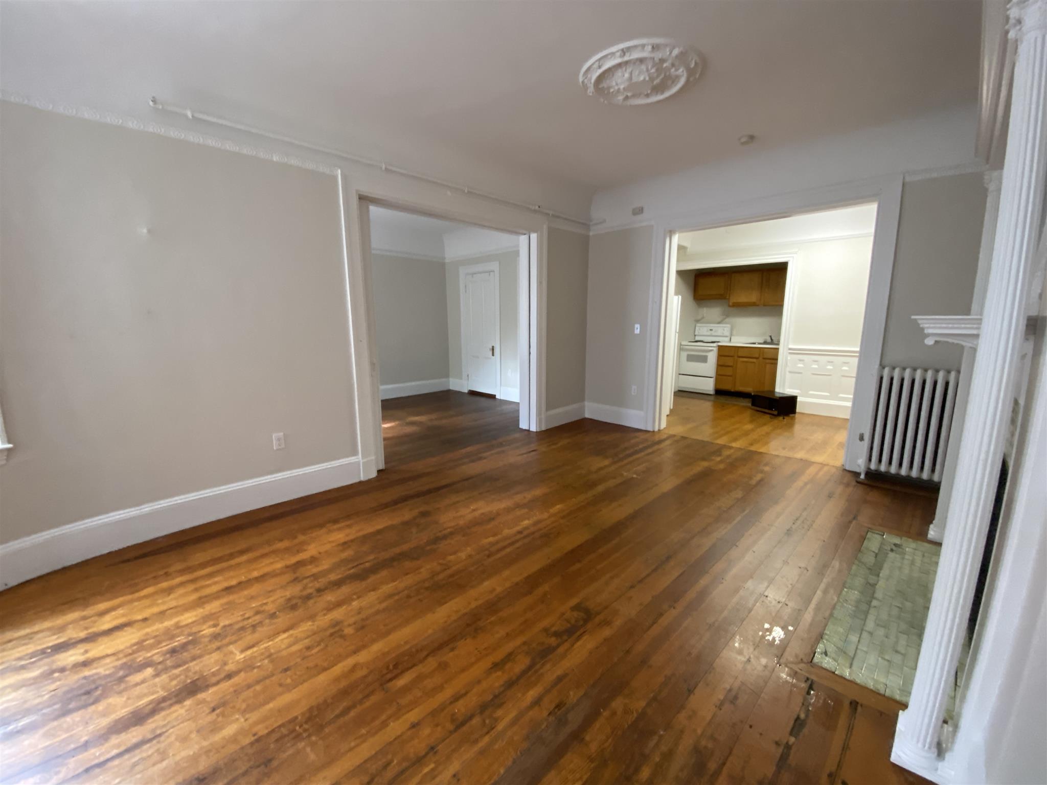 Studio bed, 1 bath apartment for rent at 1039 Massachusetts Ave Unit 304, Harvard Square — photo 2 of 9