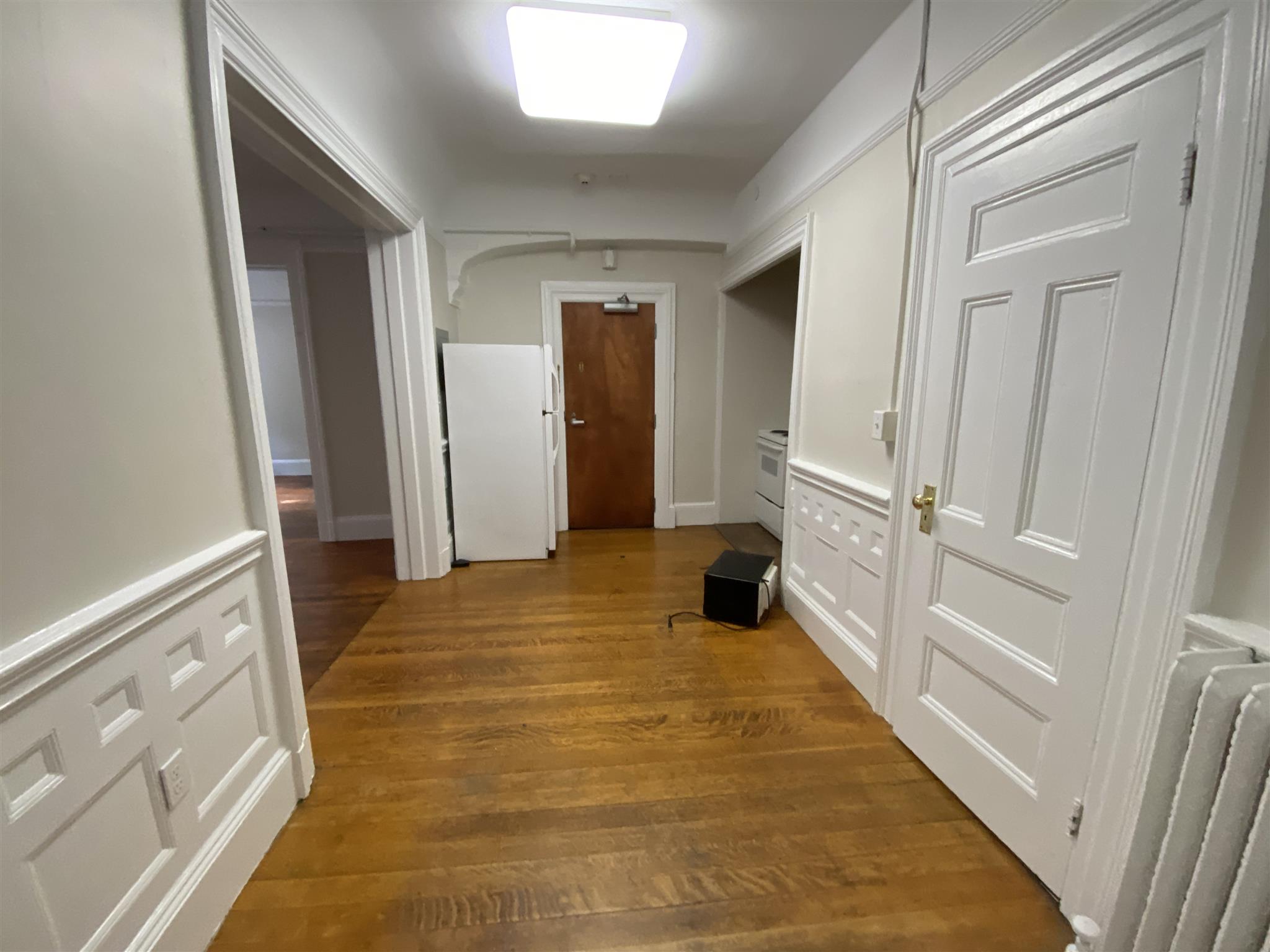 Studio bed, 1 bath apartment for rent at 1039 Massachusetts Ave Unit 304, Harvard Square — photo 5 of 9