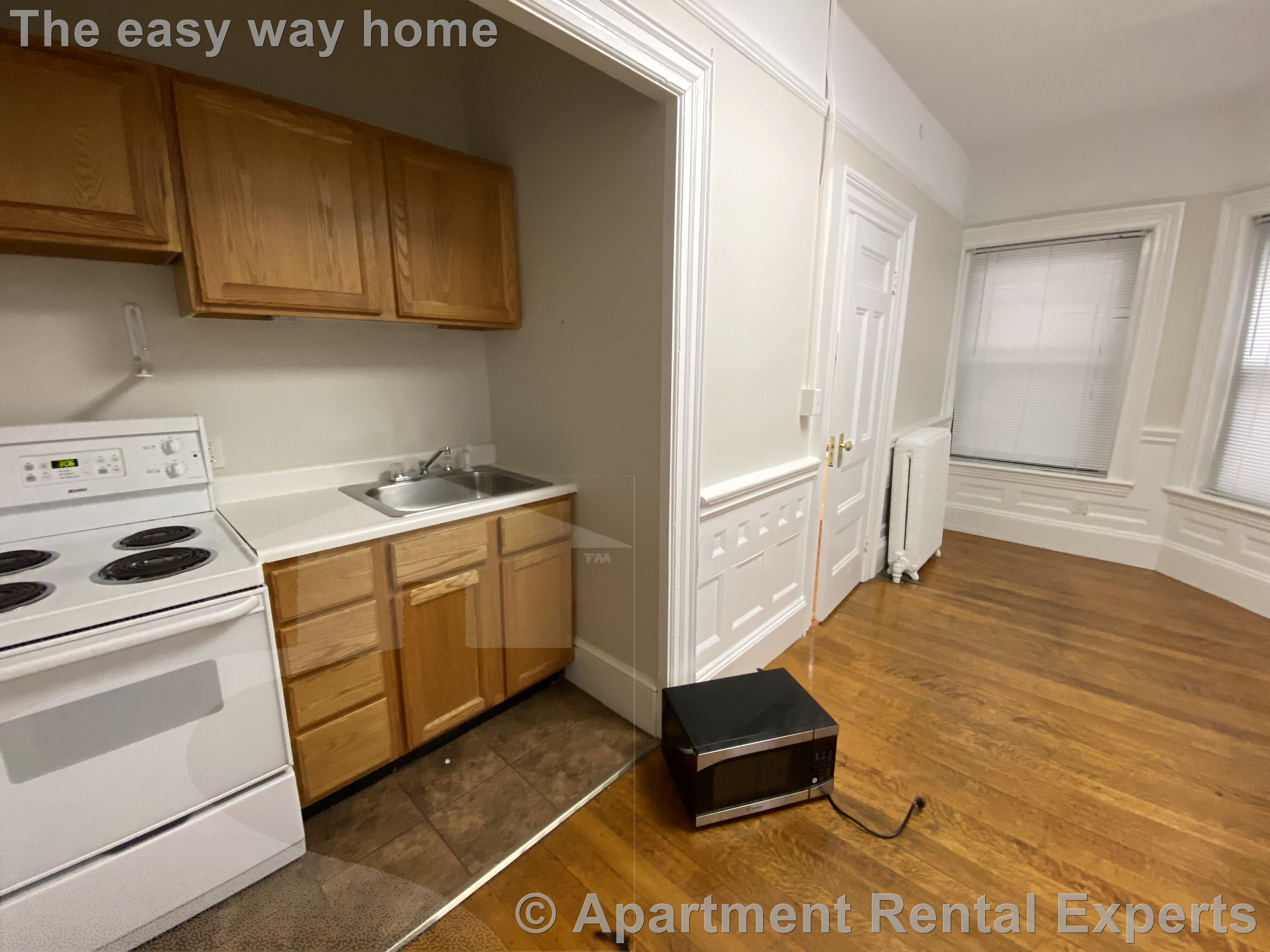 1 bed, 1 bath apartment for rent at 1039 Massachusetts Ave Unit 303, Harvard Square — photo 6 of 9