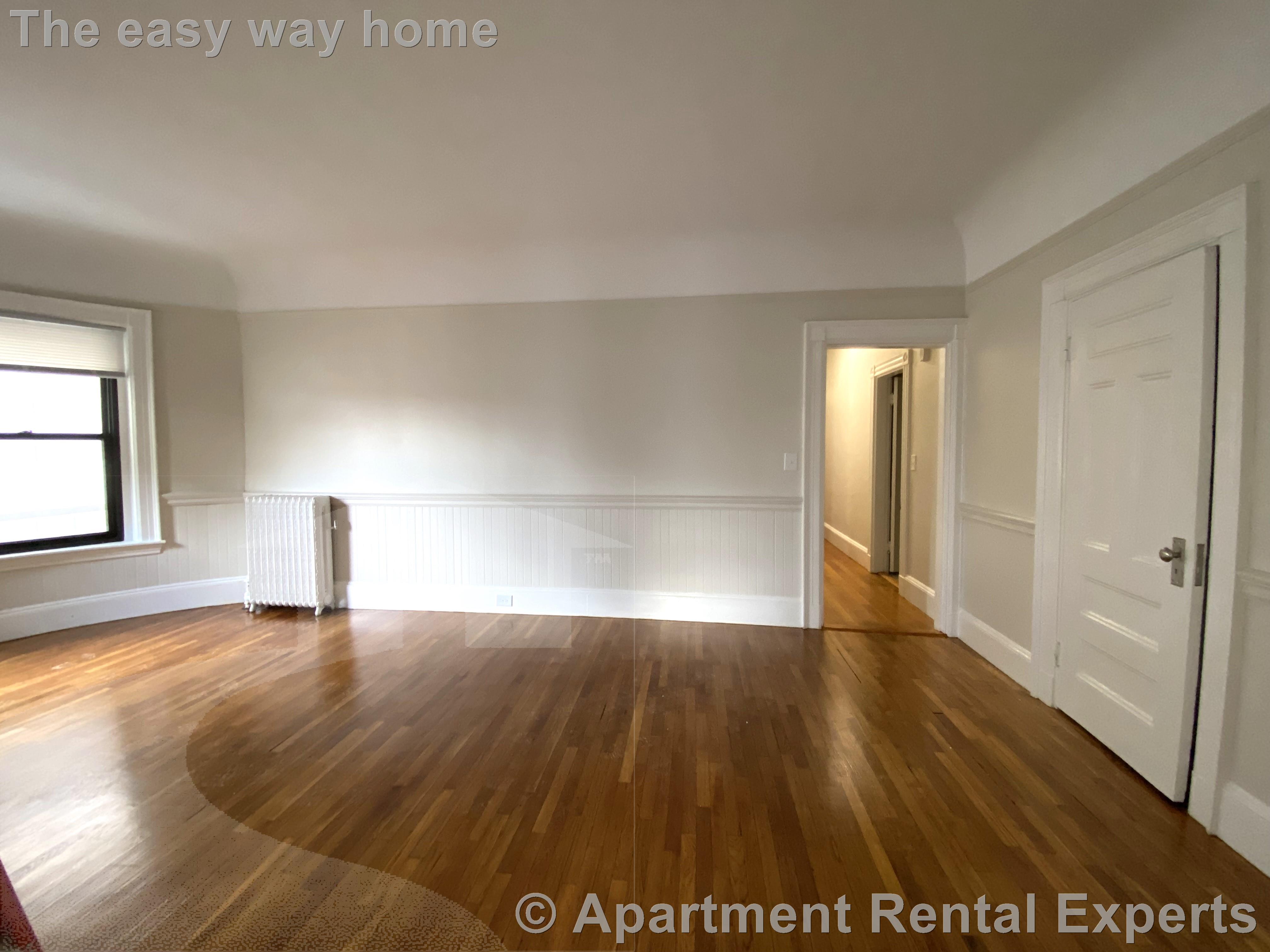 1039 Massachusetts Ave, Harvard Square