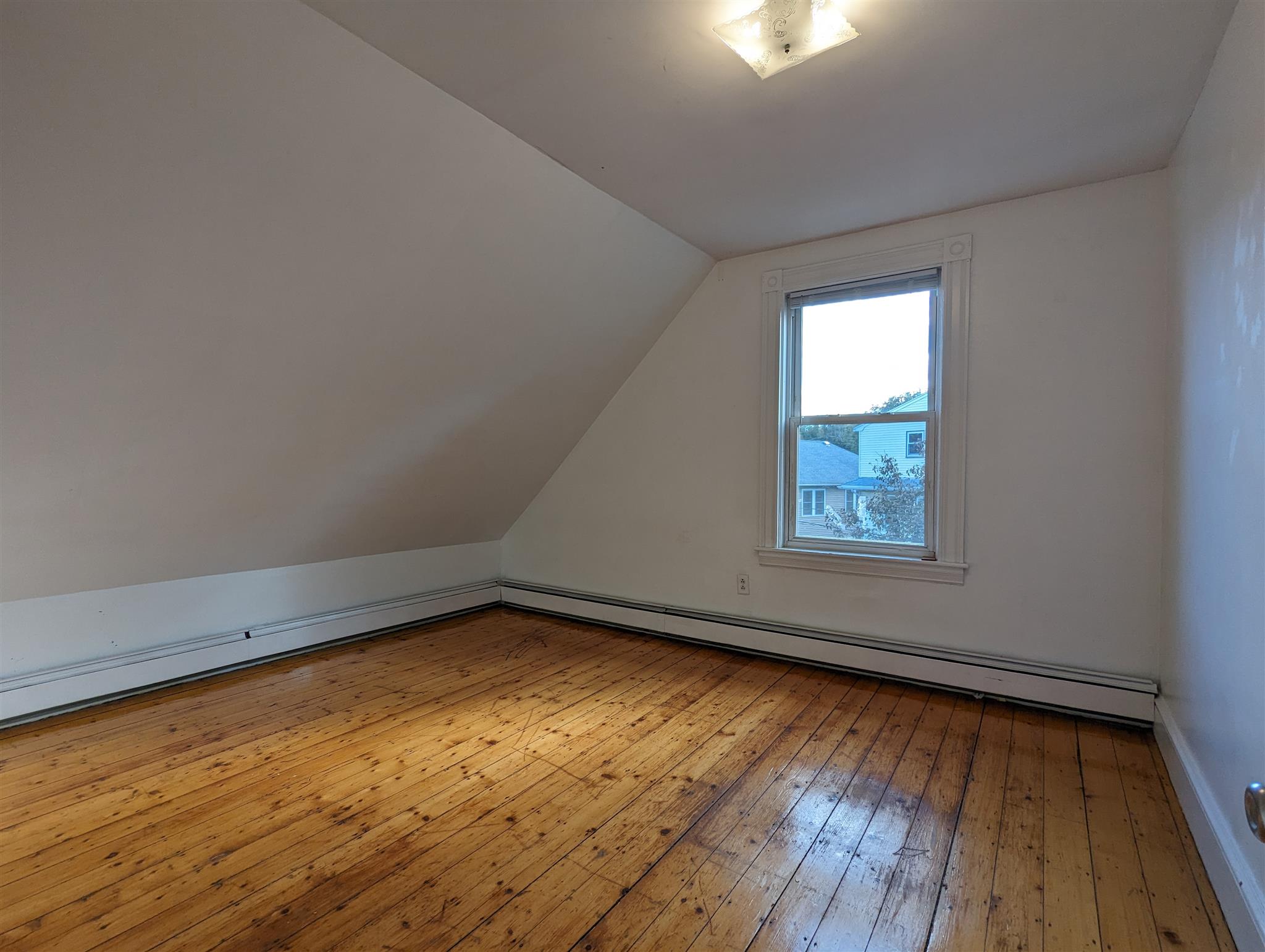 4 bed, 2 bath apartment for rent at 77 Orchard St, Tufts University — photo 2 of 21