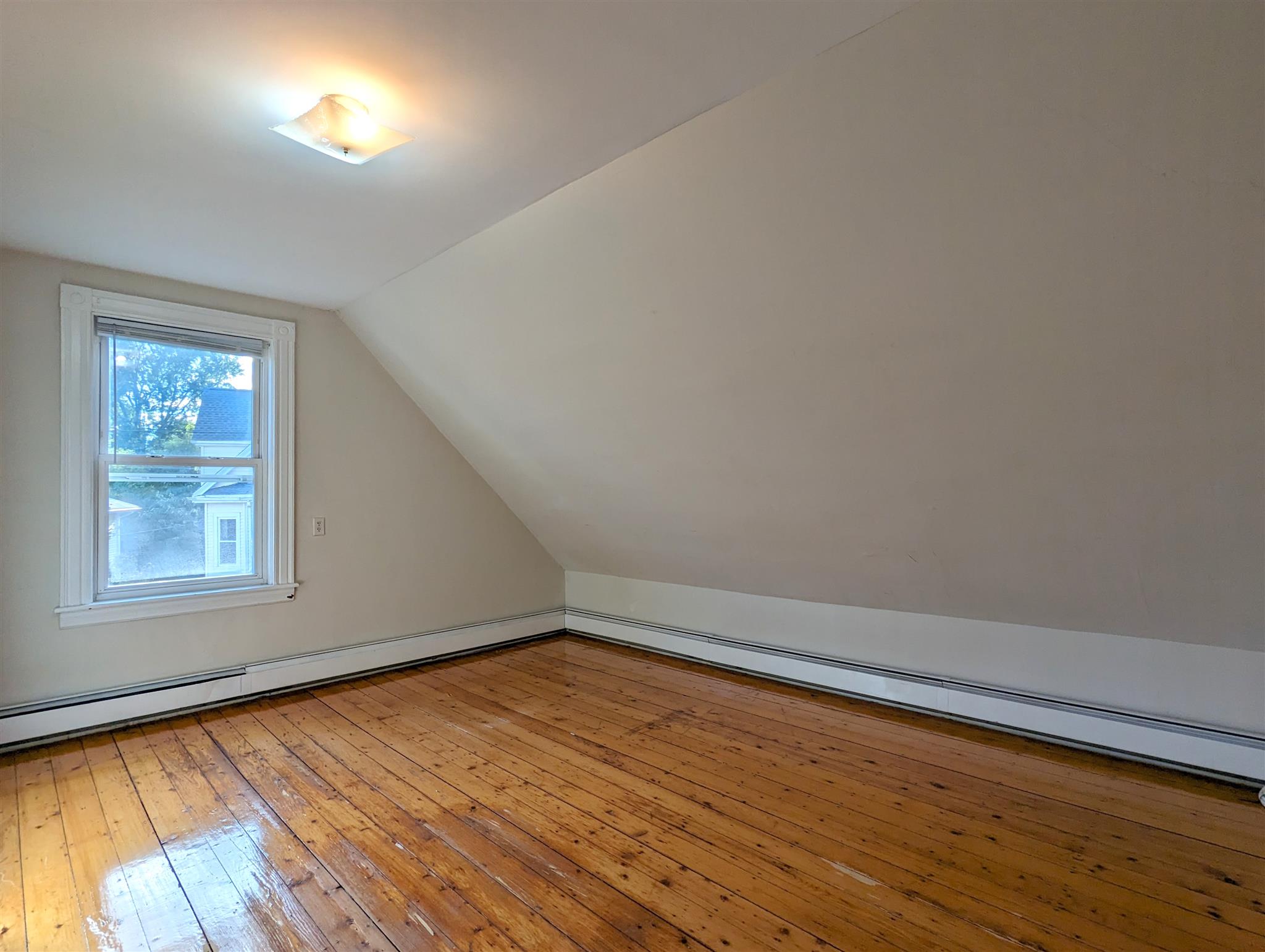 4 bed, 2 bath apartment for rent at 77 Orchard St, Tufts University — photo 4 of 21