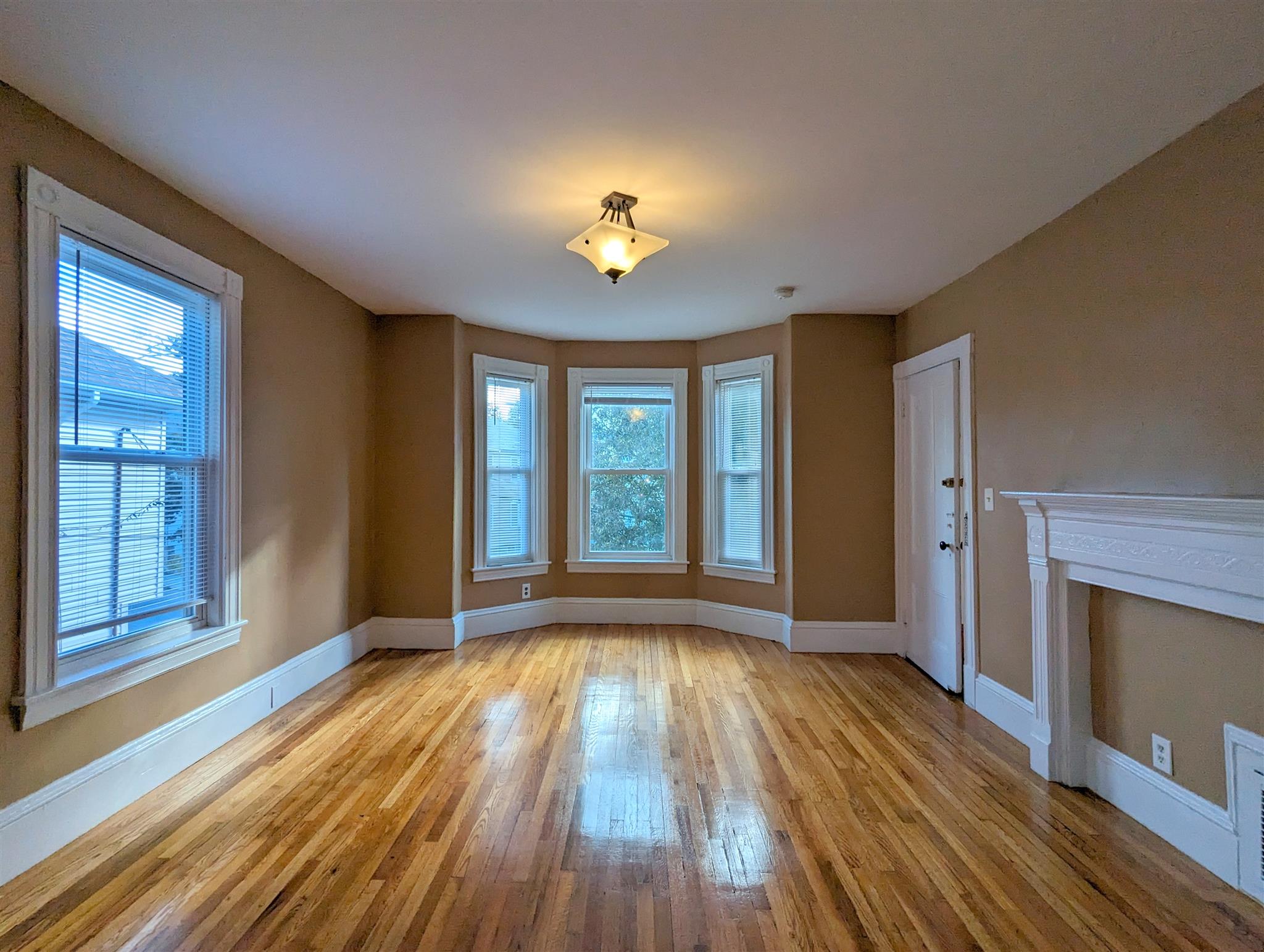 4 bed, 2 bath apartment for rent at 77 Orchard St, Tufts University — photo 16 of 21