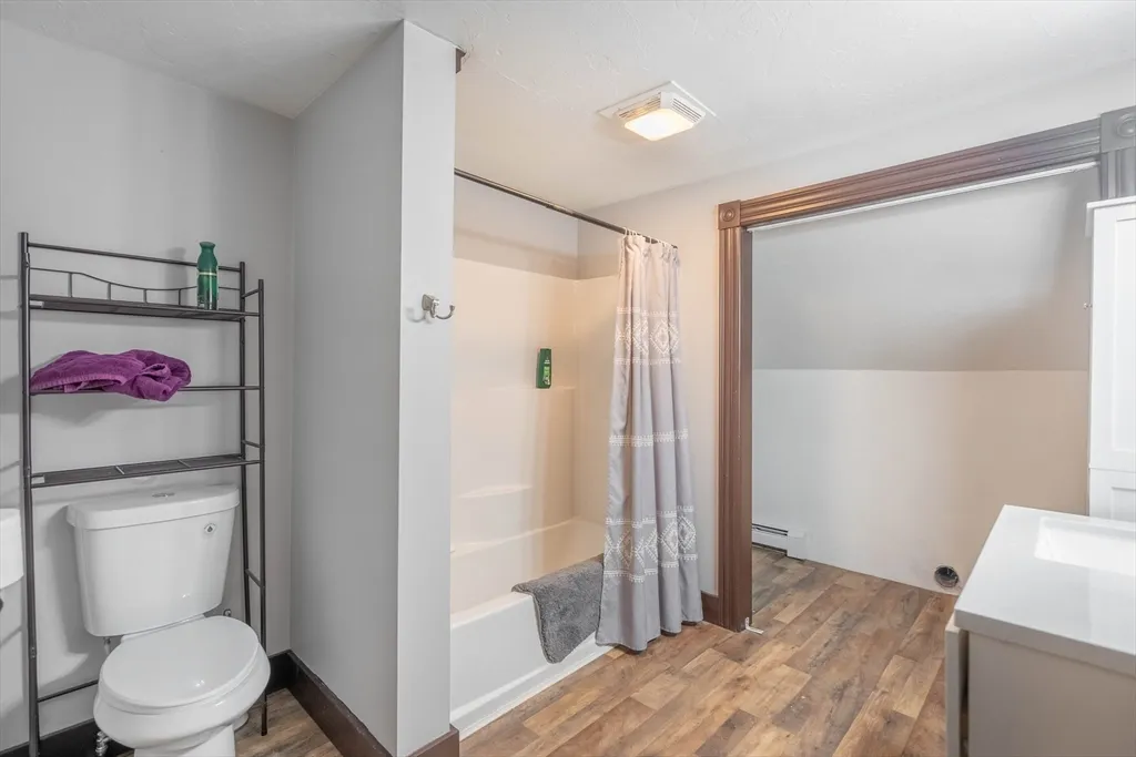 85 East Main St, West Brookfield