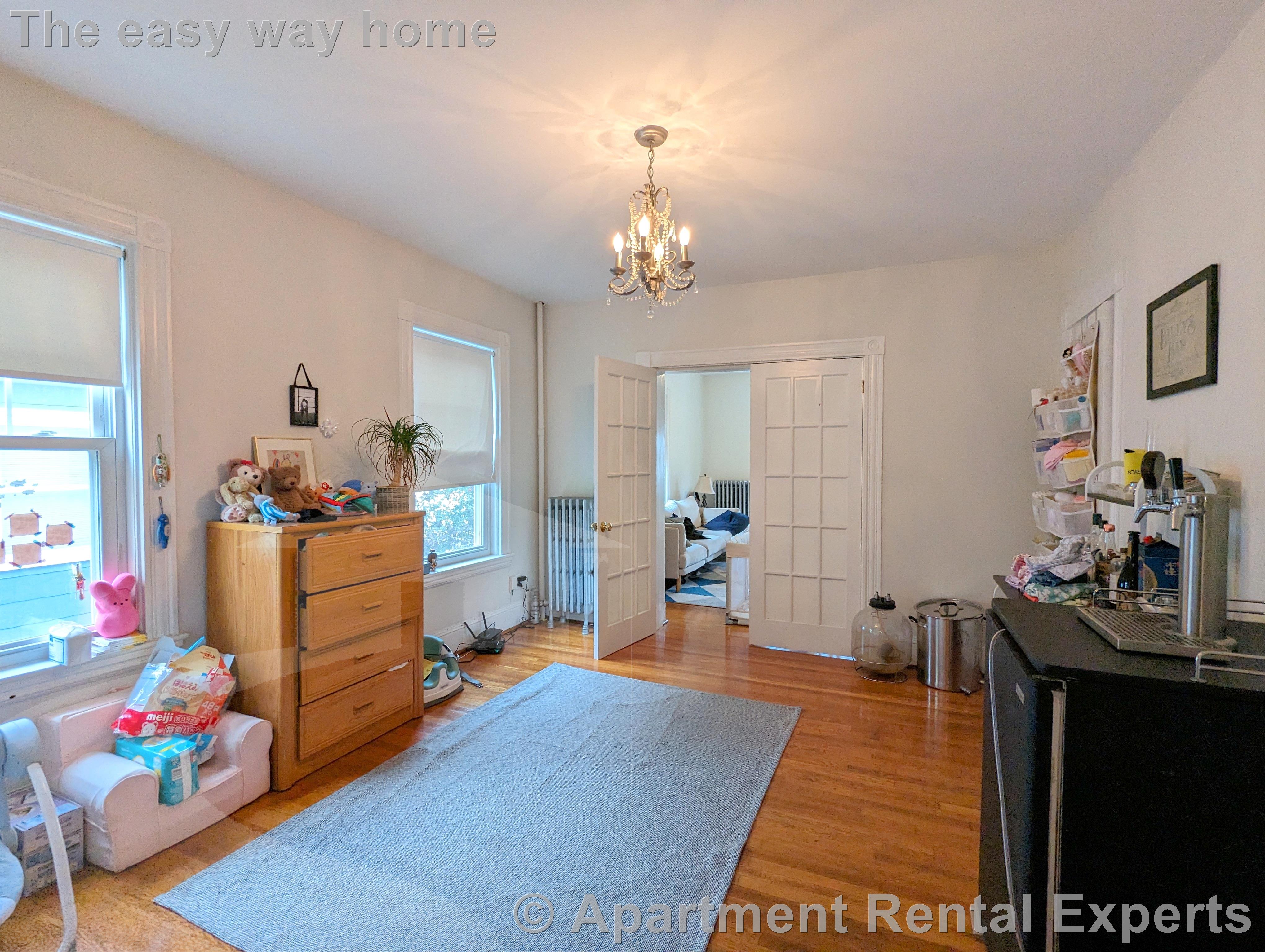 36 Orchard St, Medford