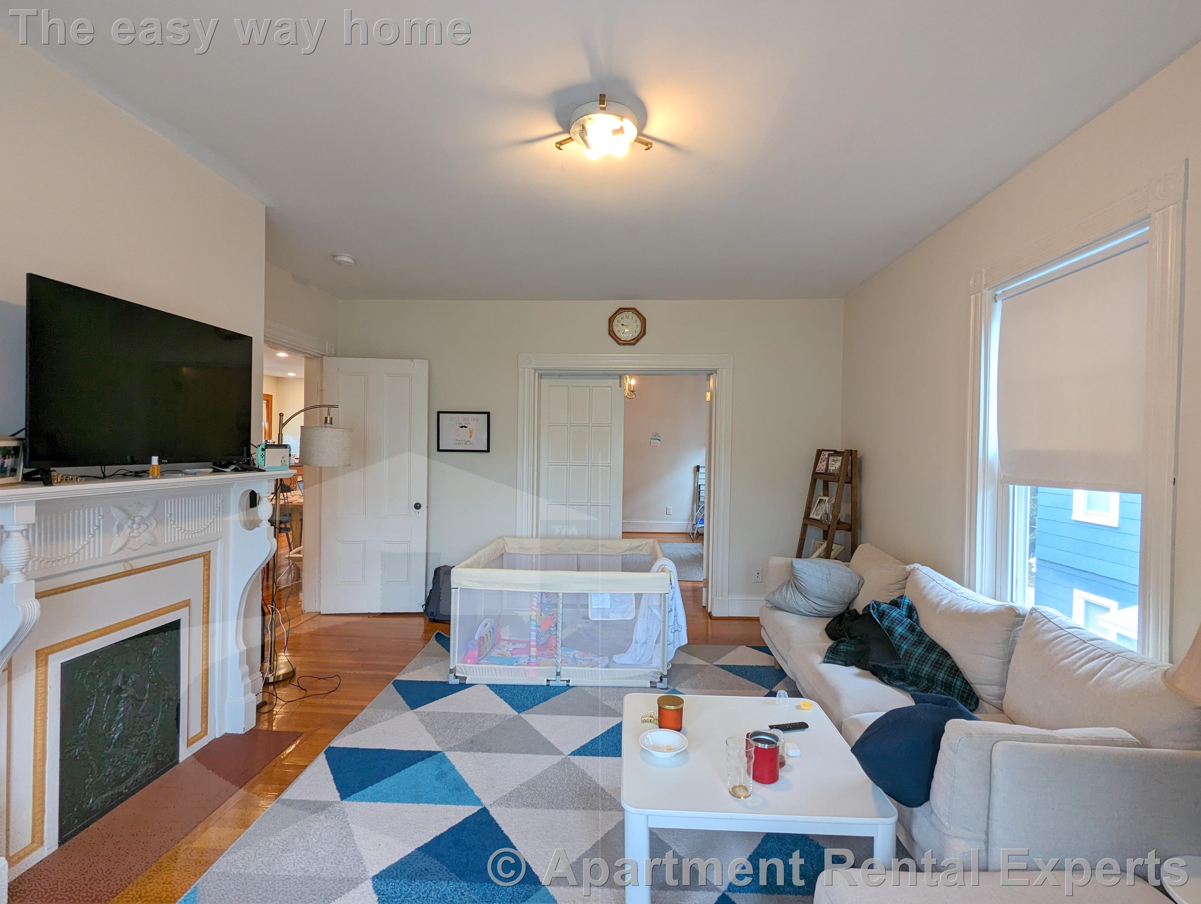 36 Orchard St, Medford