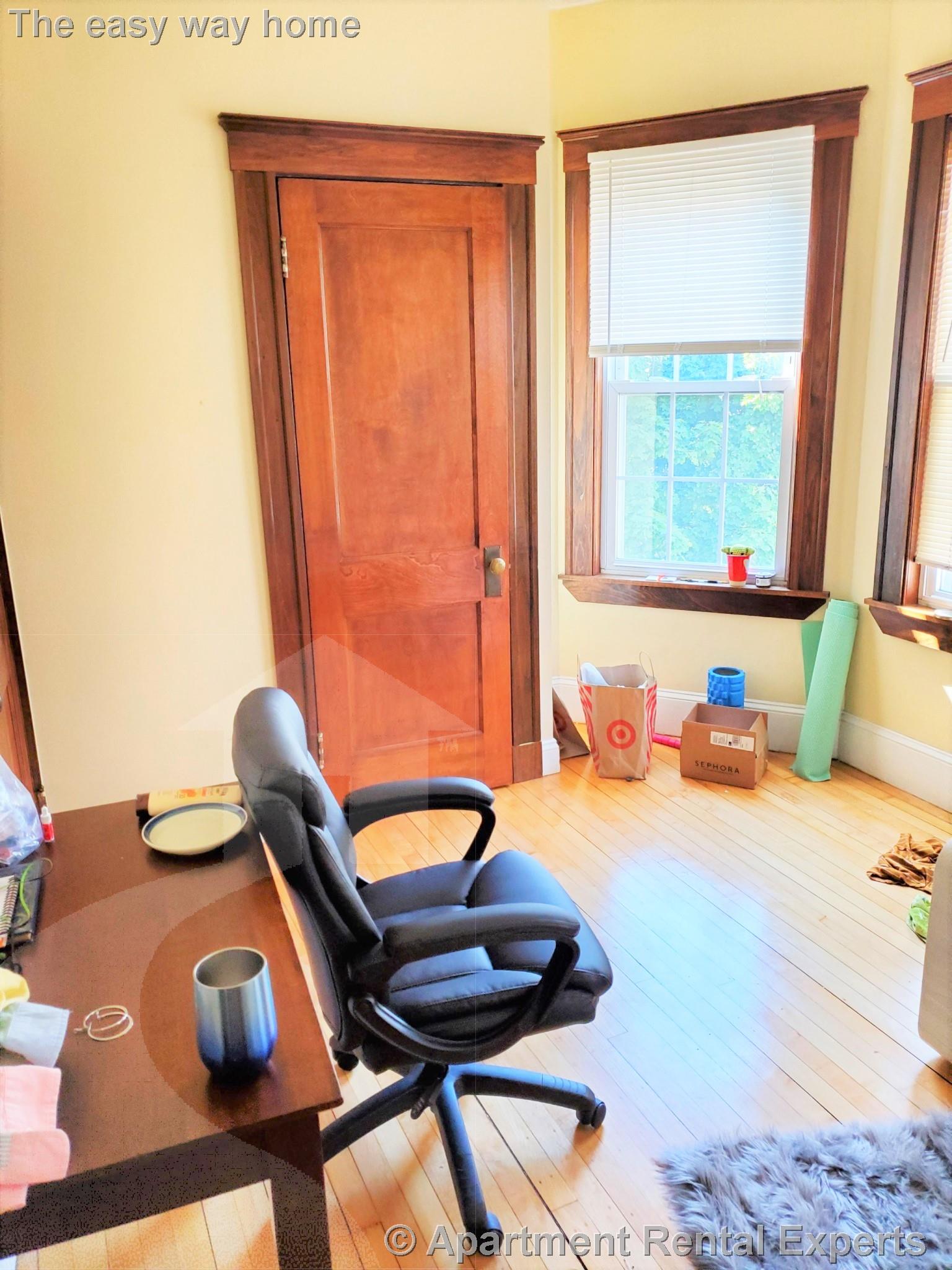 158 Magazine St, Cambridgeport