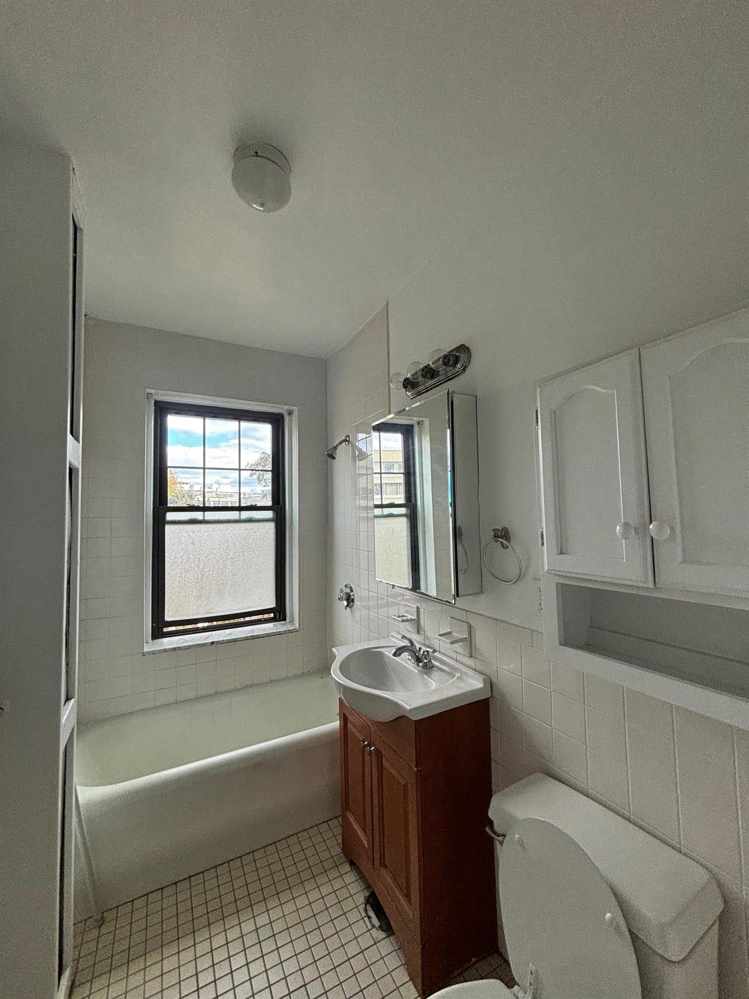 2 bed, 1 bath apartment for rent at 1558 Massachusetts Ave Unit 35, Harvard Square — photo 12 of 20
