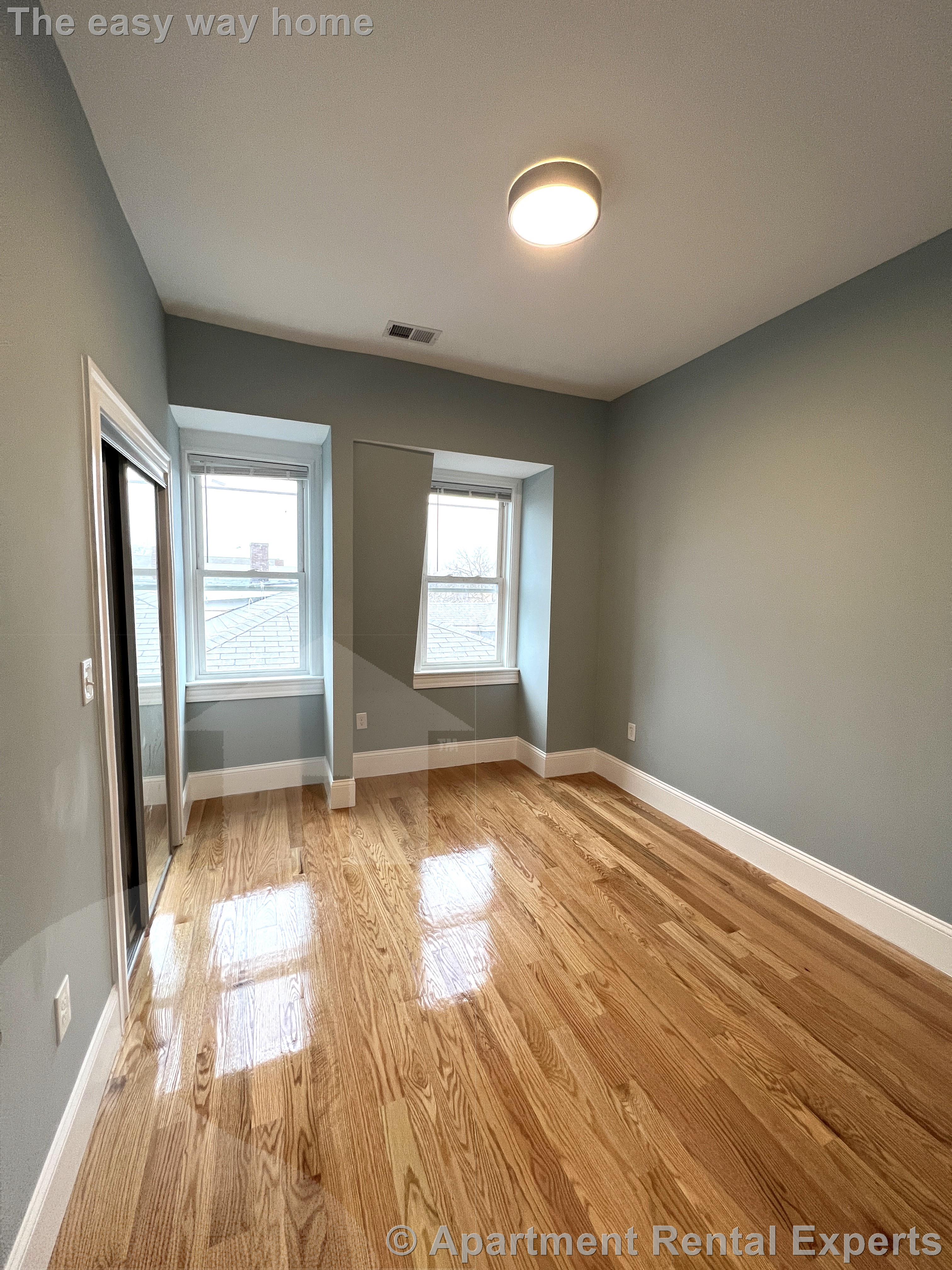 73 Pearl St, Sullivan Square