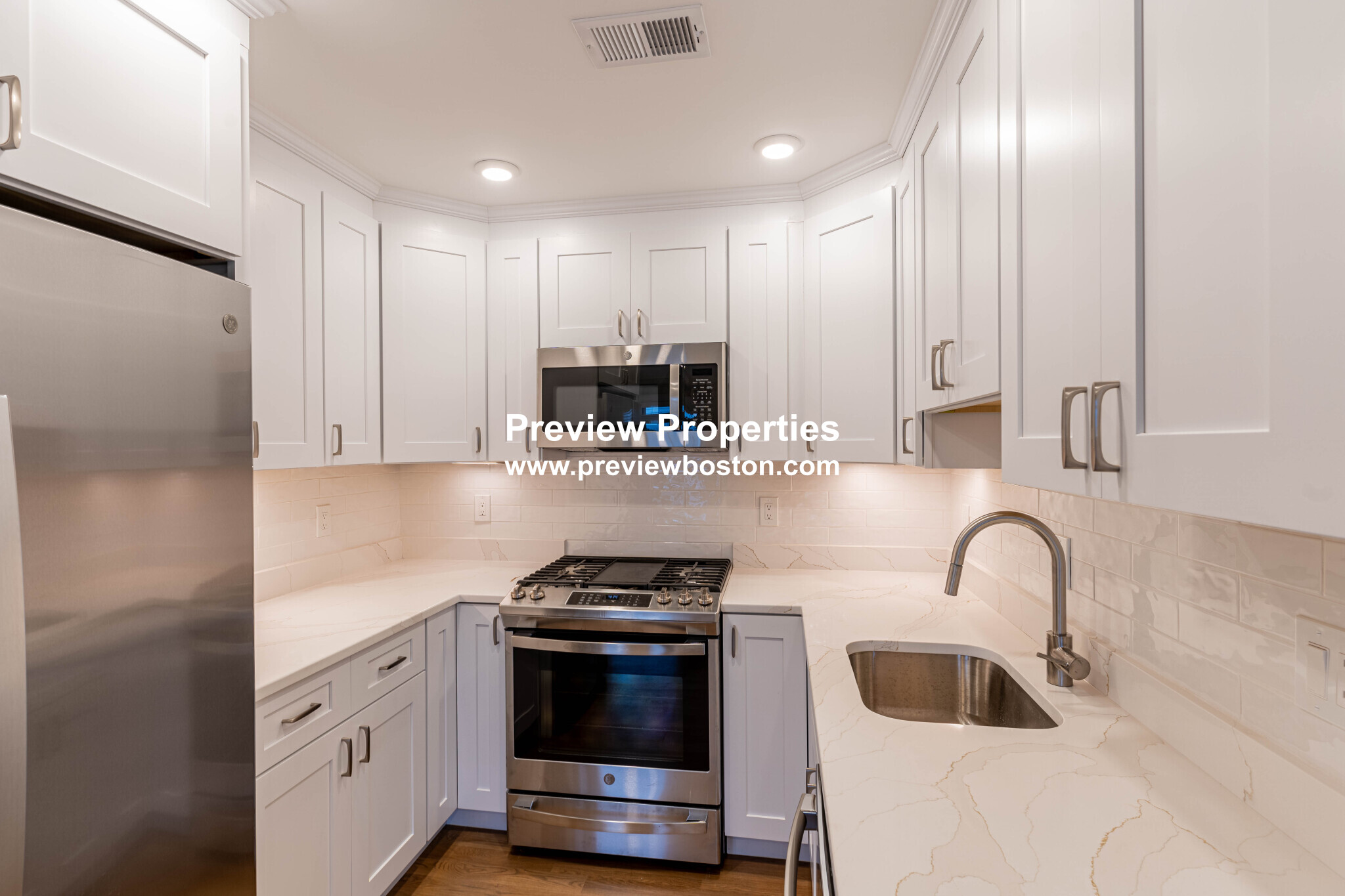 303 Maverick St, East Boston