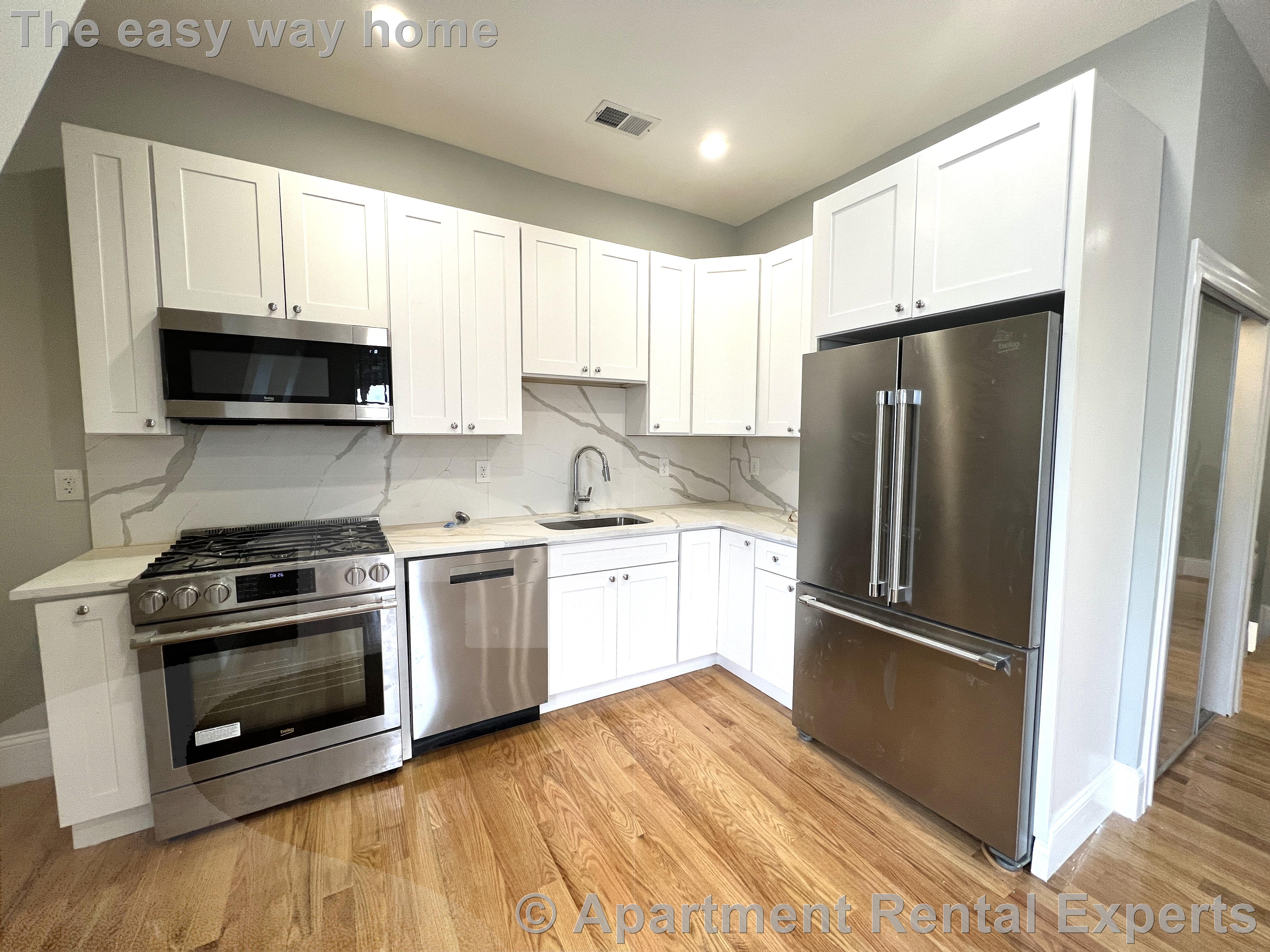 73 Pearl St, Sullivan Square
