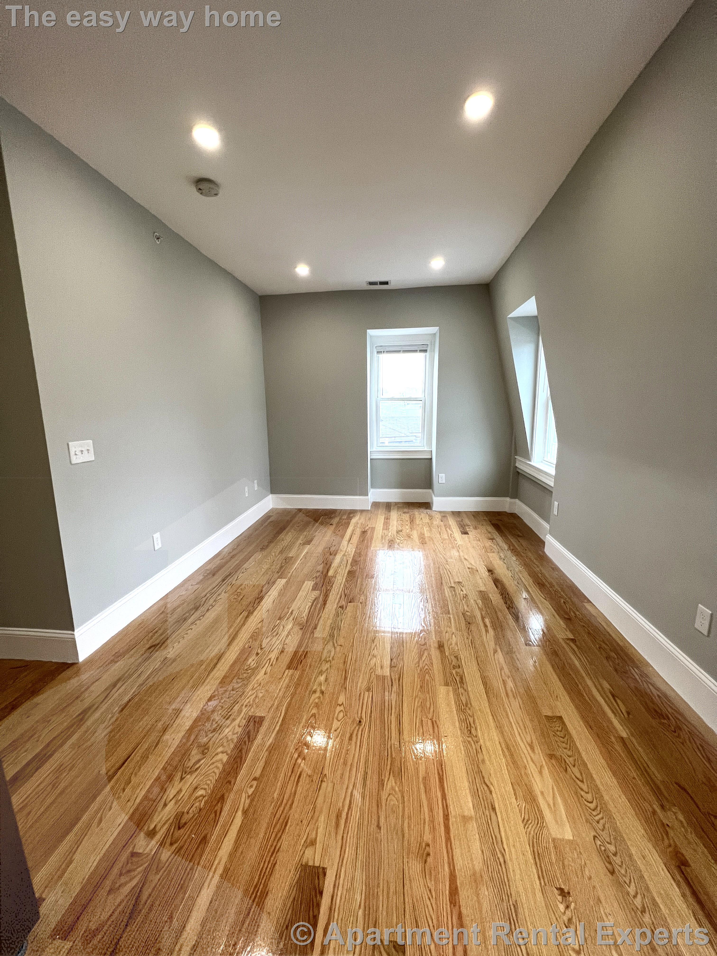 73 Pearl St, Sullivan Square