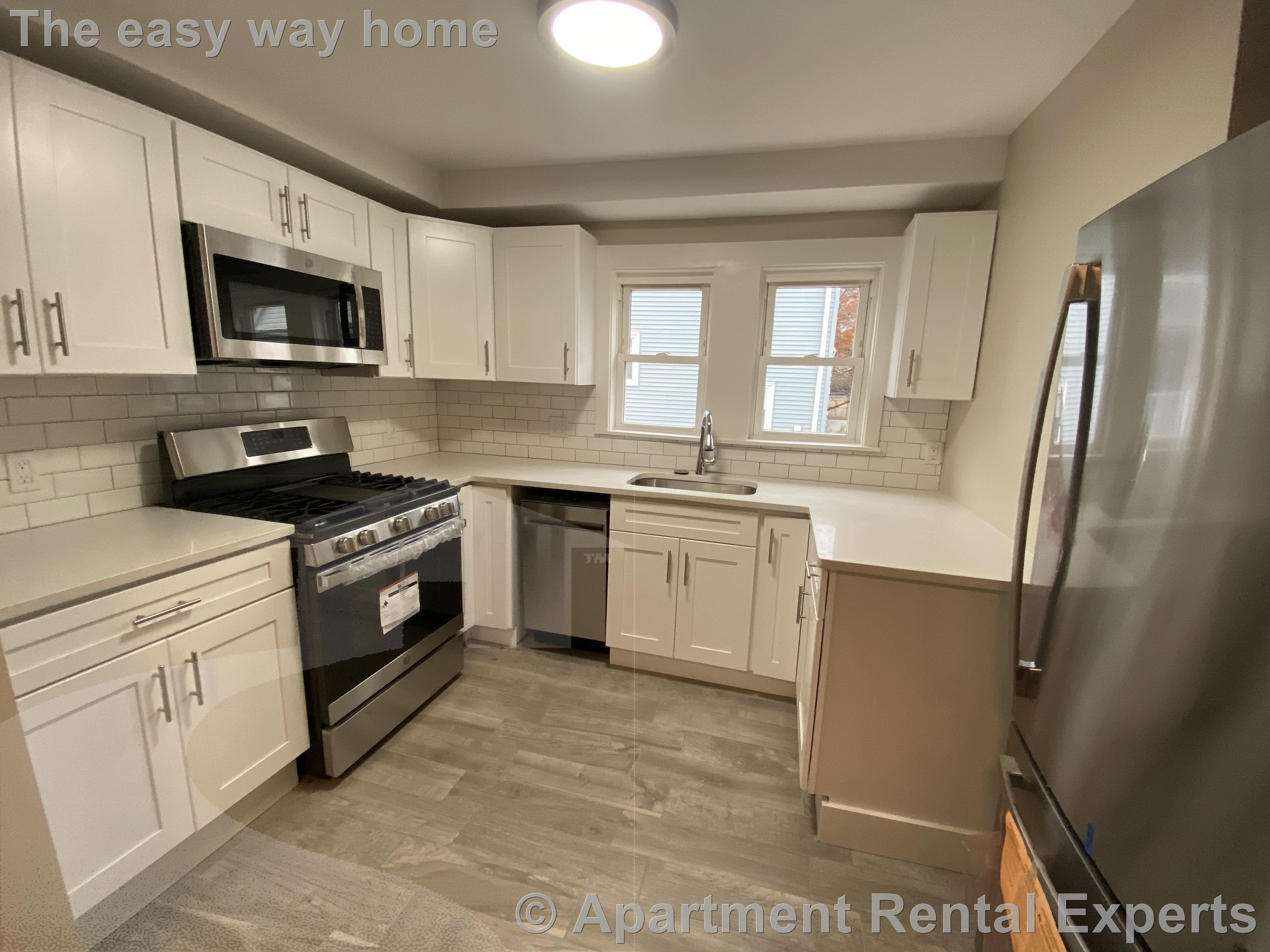 2 bed, 1 bath apartment for rent at 8 Fisk Ave Unit 2, Magoun Square — photo 5 of 15
