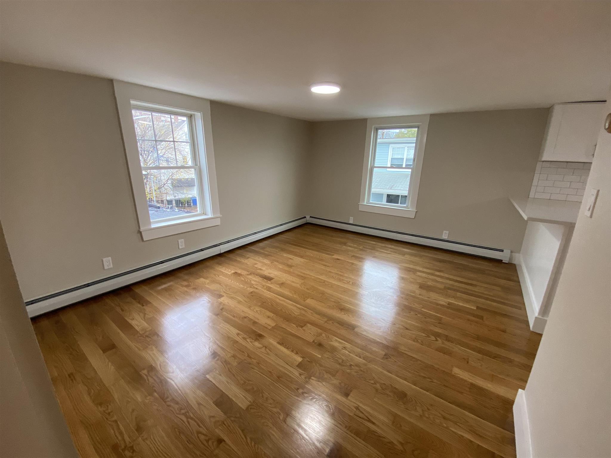 2 bed, 1 bath apartment for rent at 8 Fisk Ave Unit 3, Magoun Square — photo 9 of 13