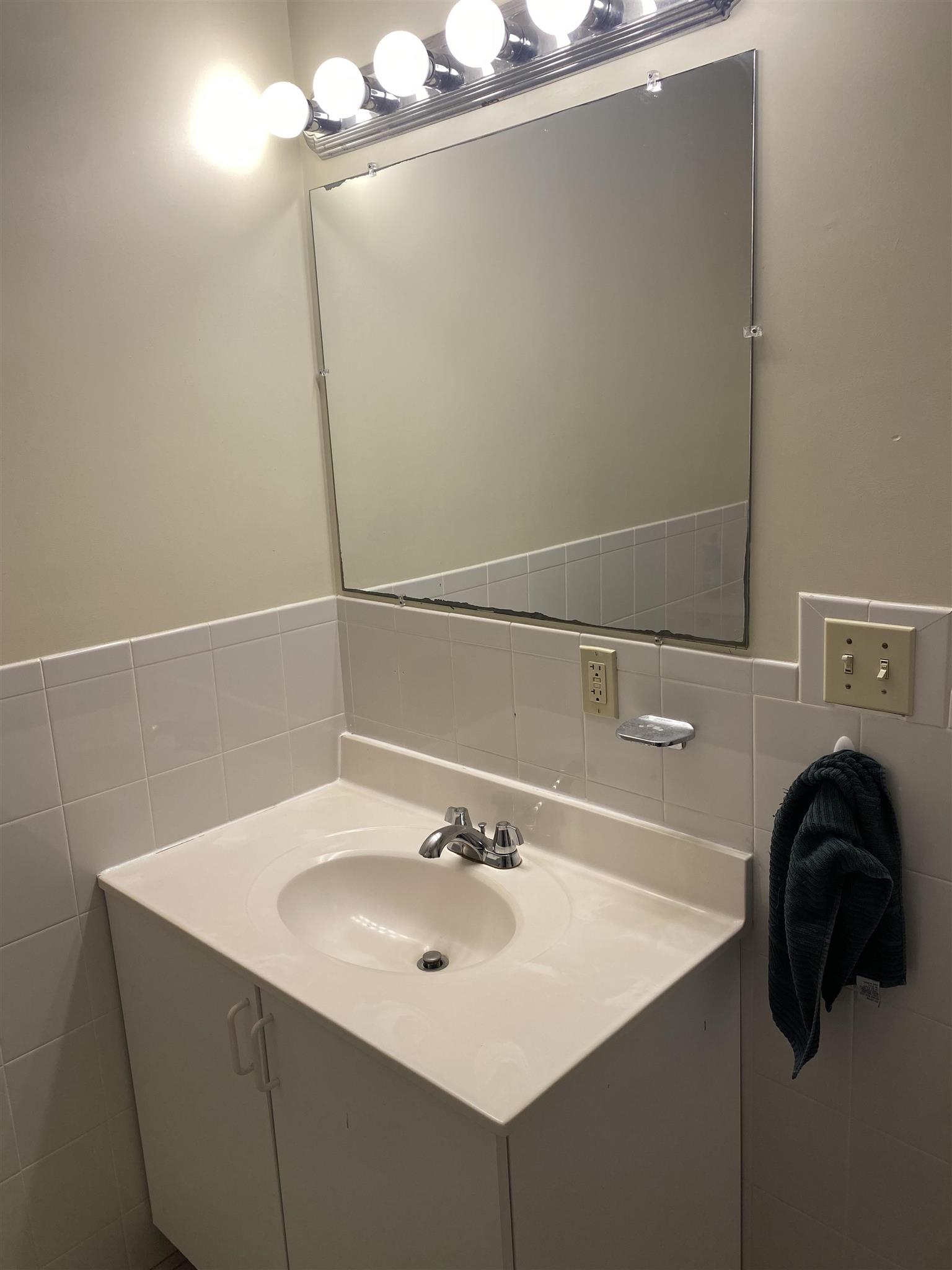 1 bed, 1 bath apartment for rent at 460 Green St, Central Square — photo 9 of 12