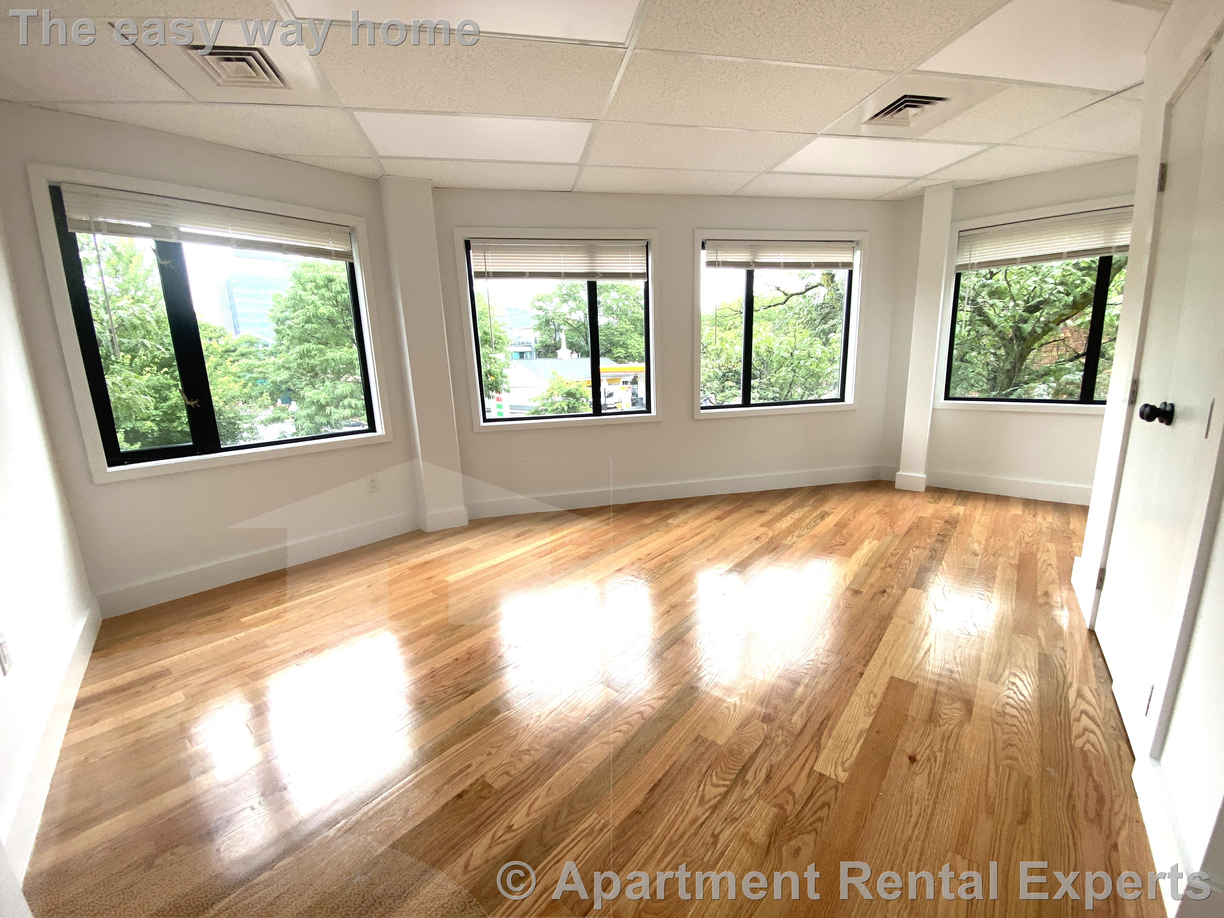 1034 Cambridge St, Wellington-Harrington